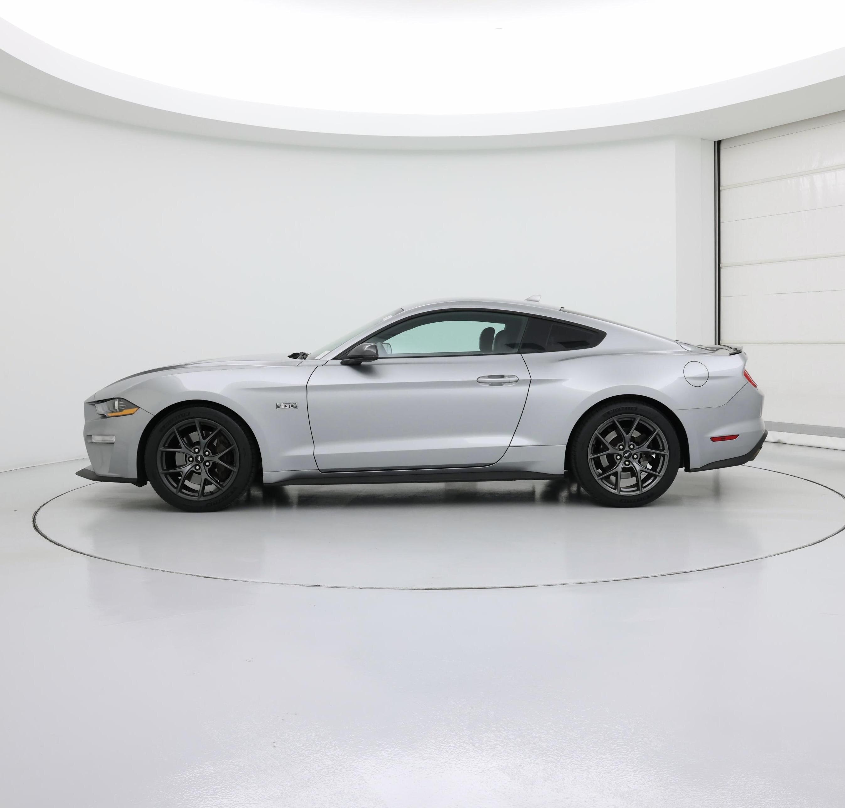 Thumbnail: 2020 Ford Mustang - 3