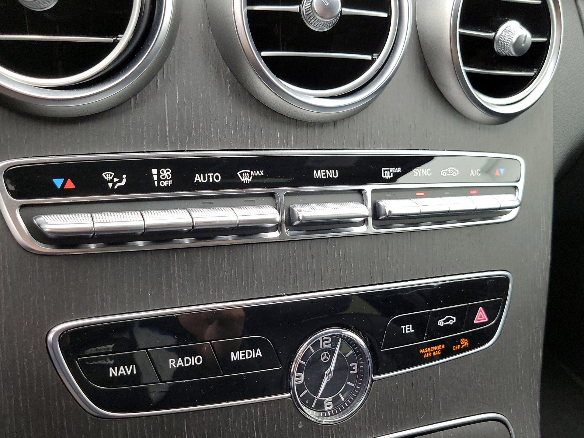 Thumbnail: 2020 Mercedes-Benz C-Class - 16