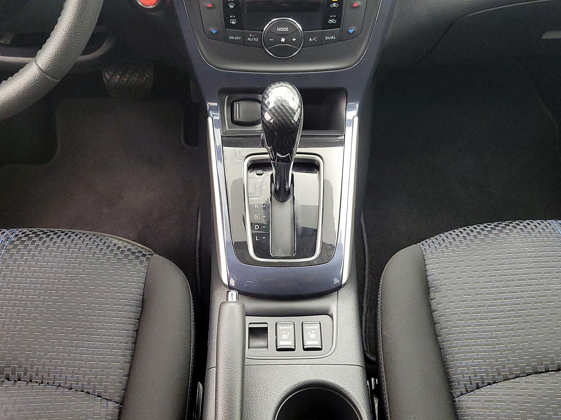 Thumbnail: 2019 Nissan Sentra - 17
