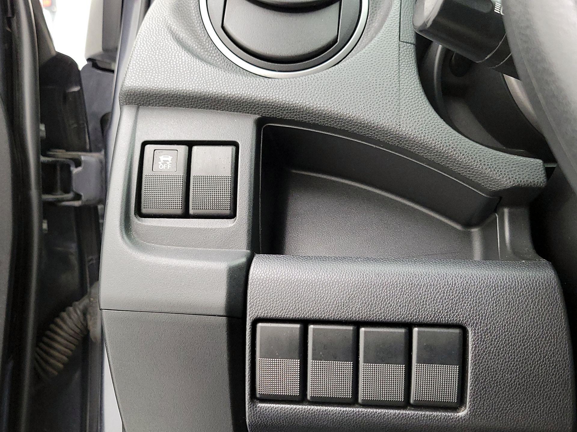 Thumbnail: 2015 Mazda Mazda5 - 13