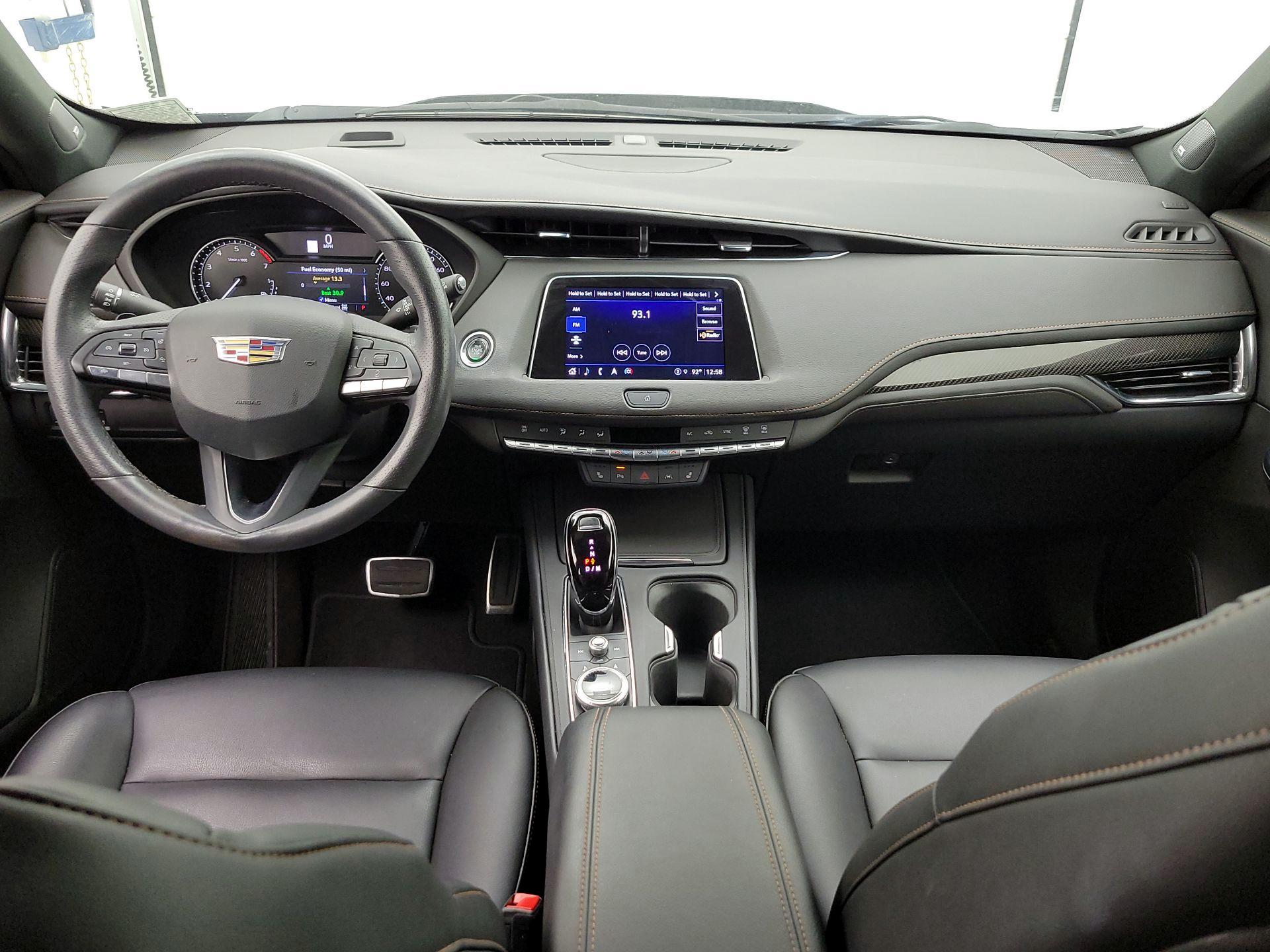 Thumbnail: 2023 Cadillac XT4 - 9