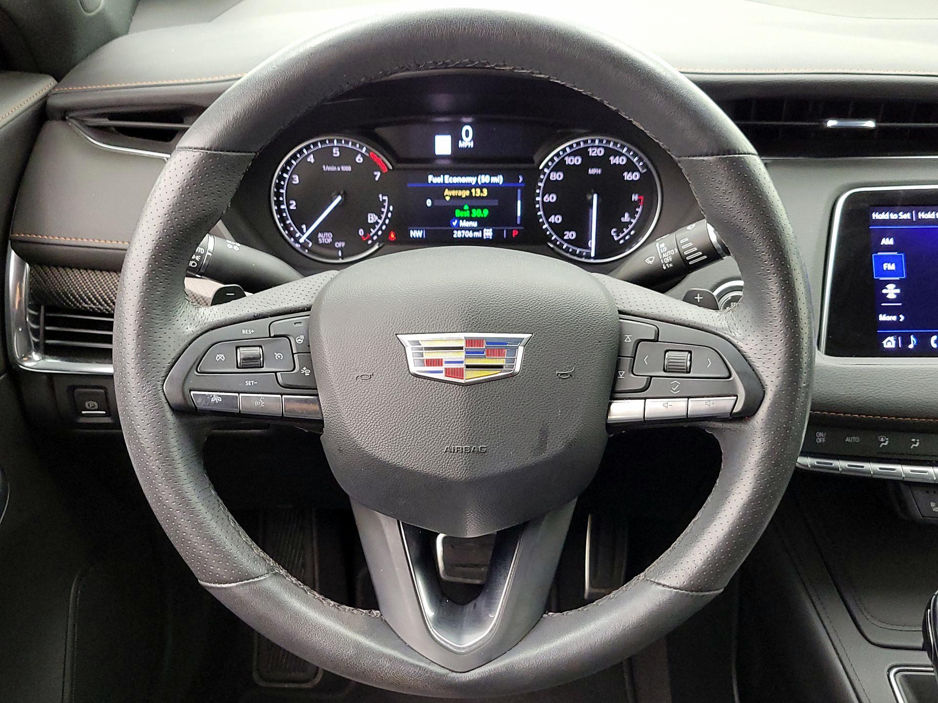 Thumbnail: 2023 Cadillac XT4 - 10