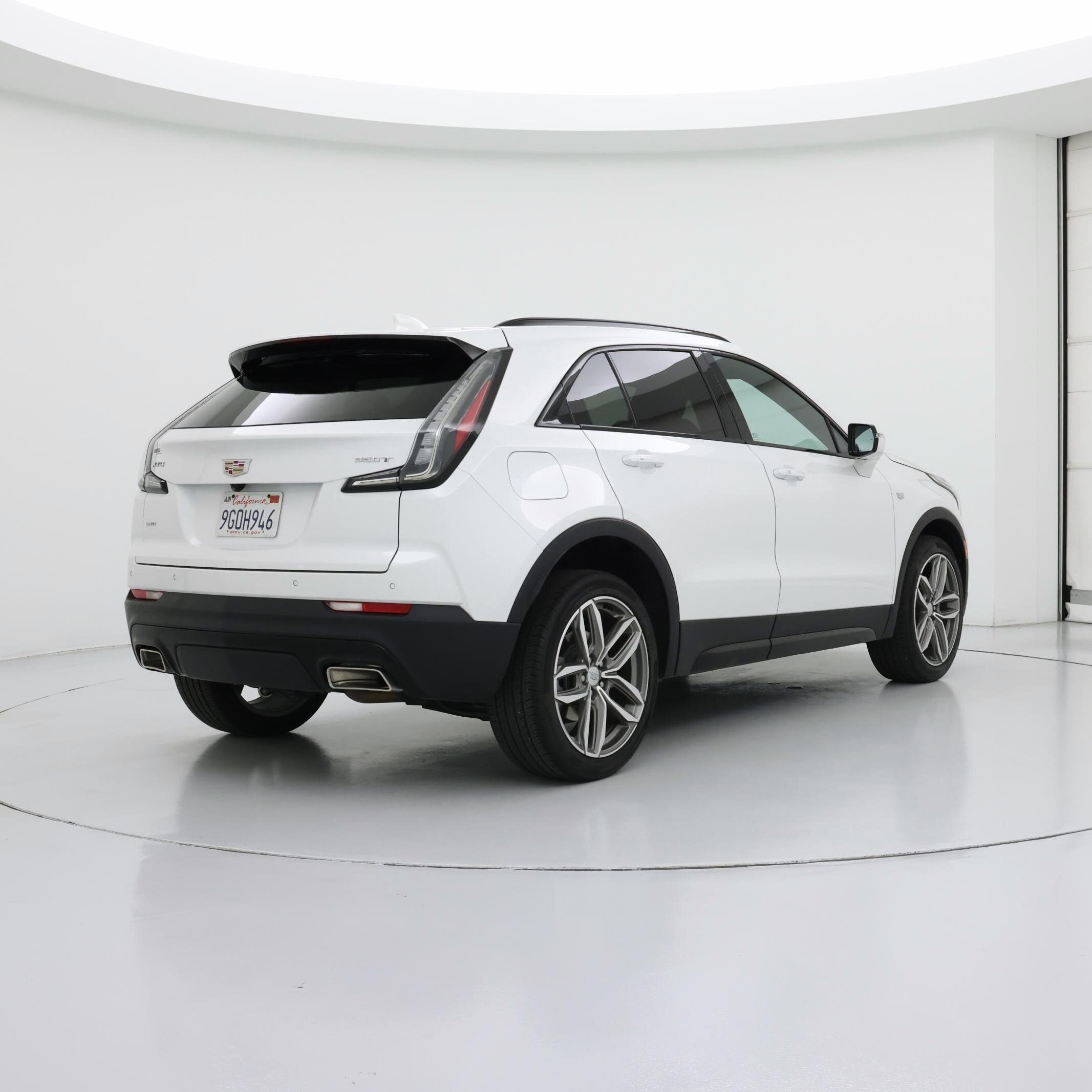 Thumbnail: 2023 Cadillac XT4 - 8