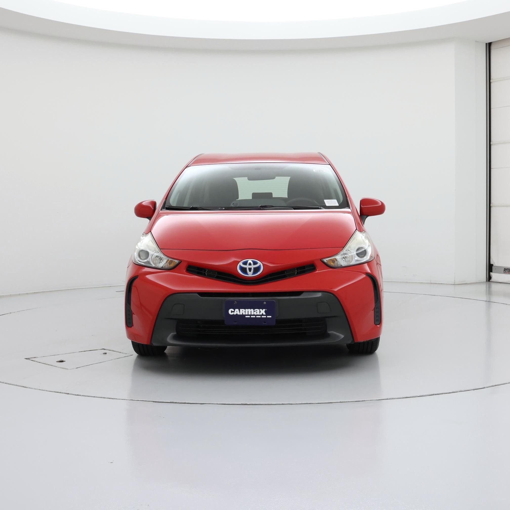 Thumbnail: 2015 Toyota Prius v - 5