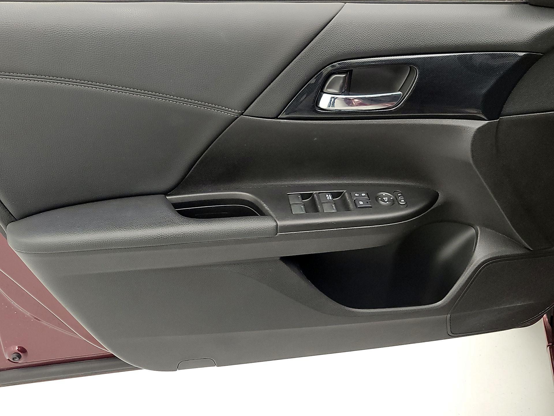 Thumbnail: 2014 Honda Accord - 12