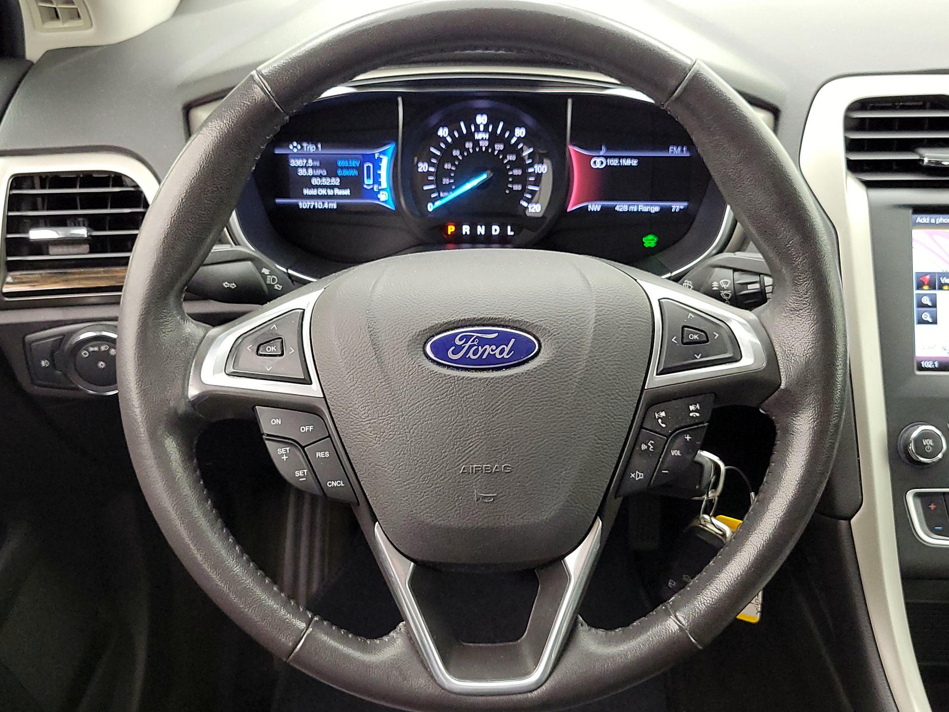 Thumbnail: 2016 Ford Fusion - 10