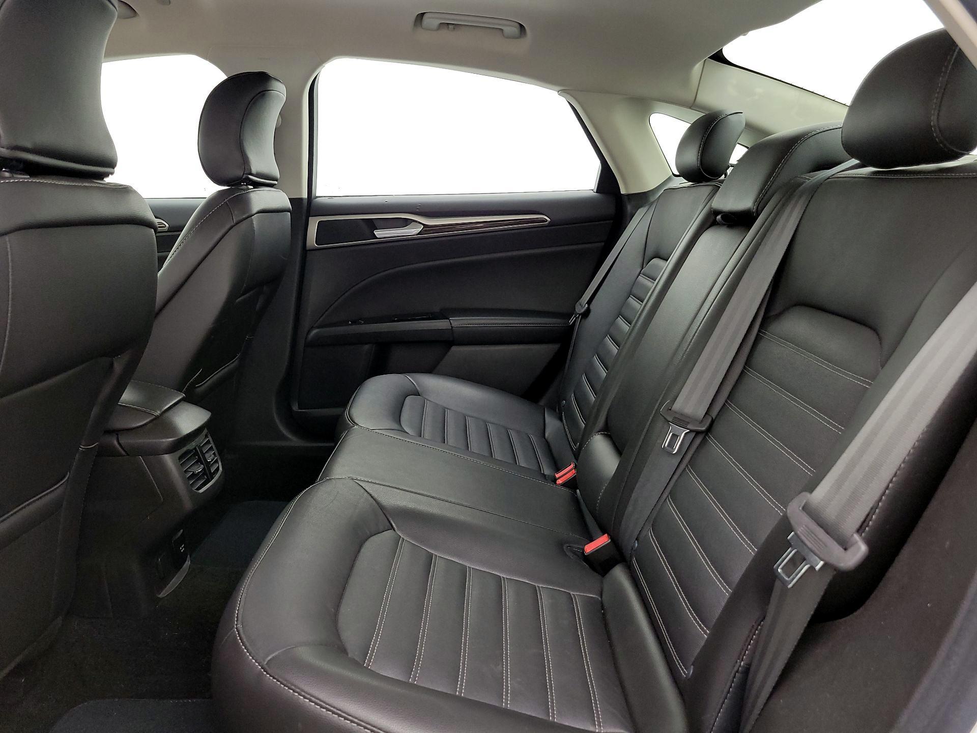 Thumbnail: 2016 Ford Fusion - 20