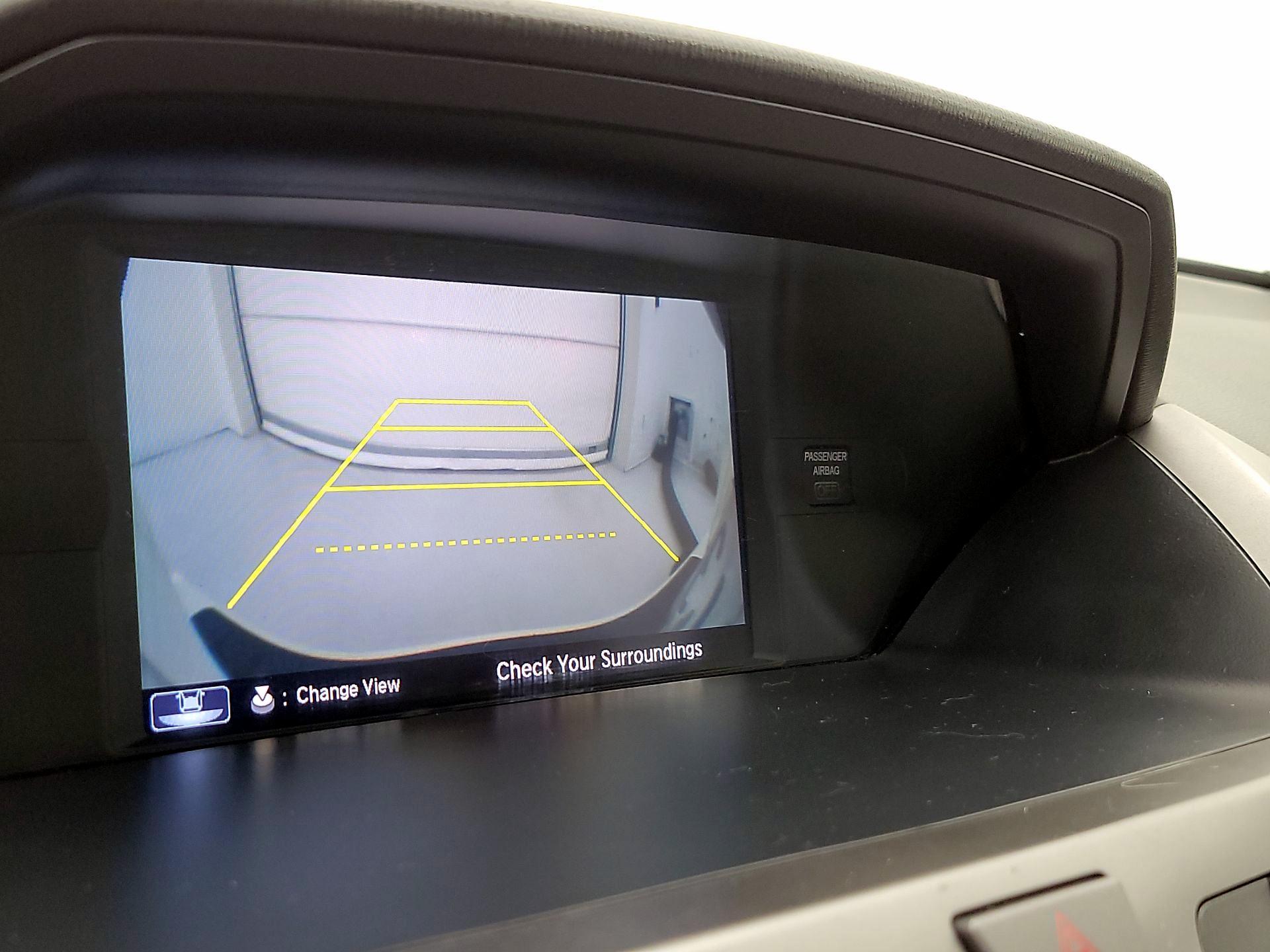 Thumbnail: 2016 Honda Odyssey - 14
