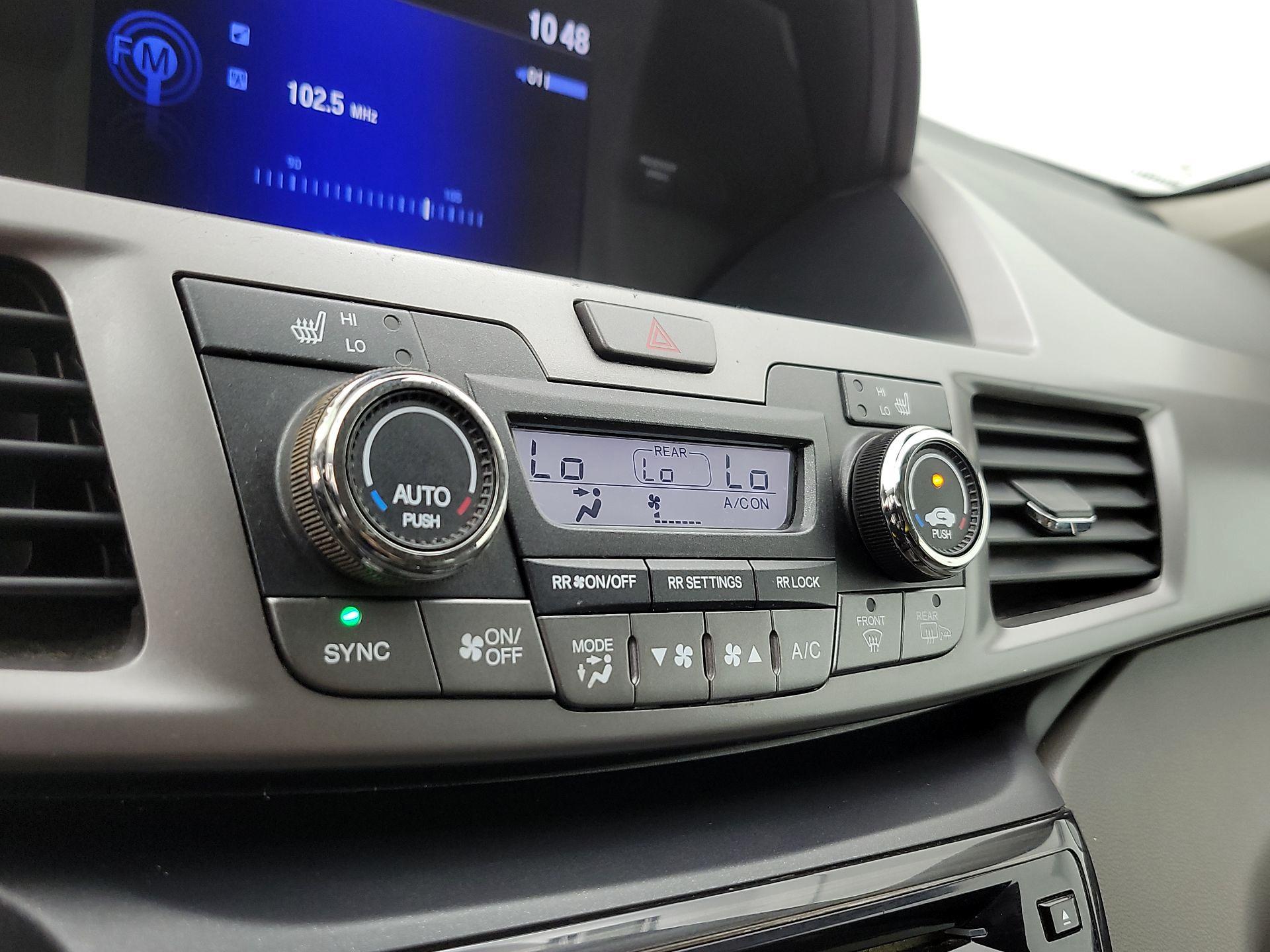 Thumbnail: 2016 Honda Odyssey - 16