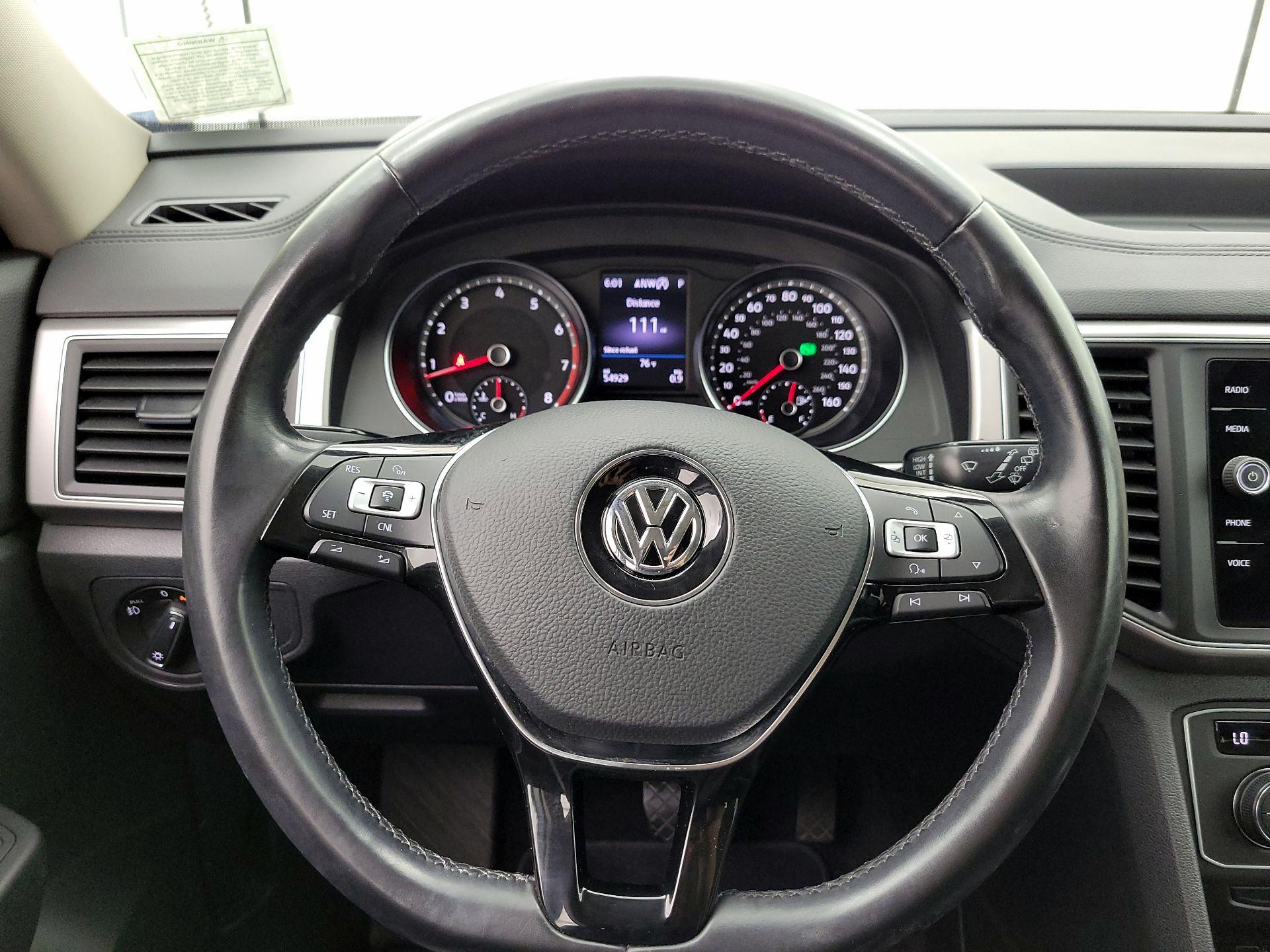 Thumbnail: 2018 Volkswagen Atlas - 10