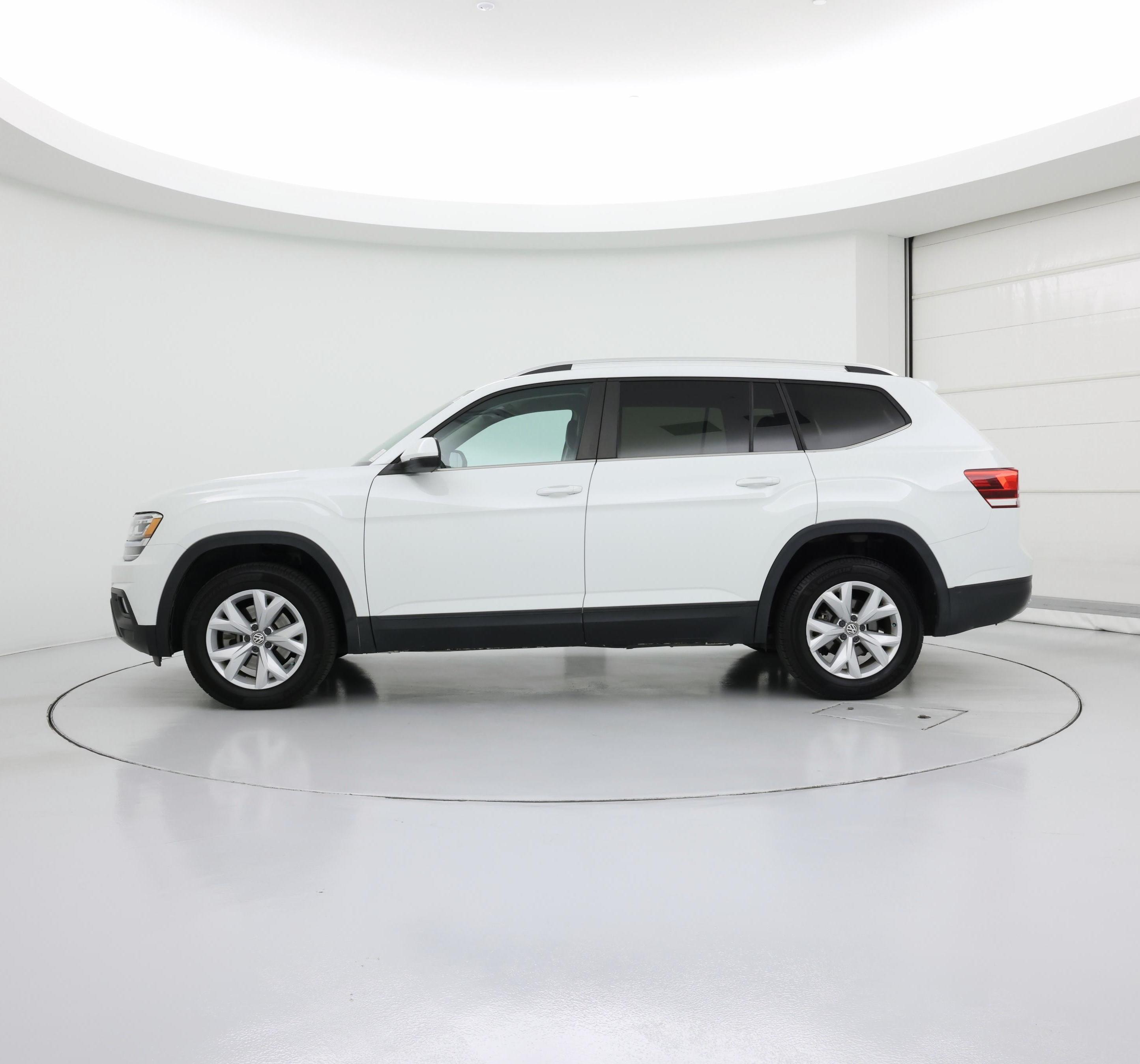 Thumbnail: 2018 Volkswagen Atlas - 3