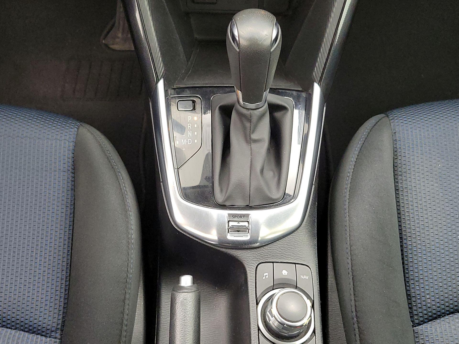 Thumbnail: 2017 Toyota Yaris iA - 18