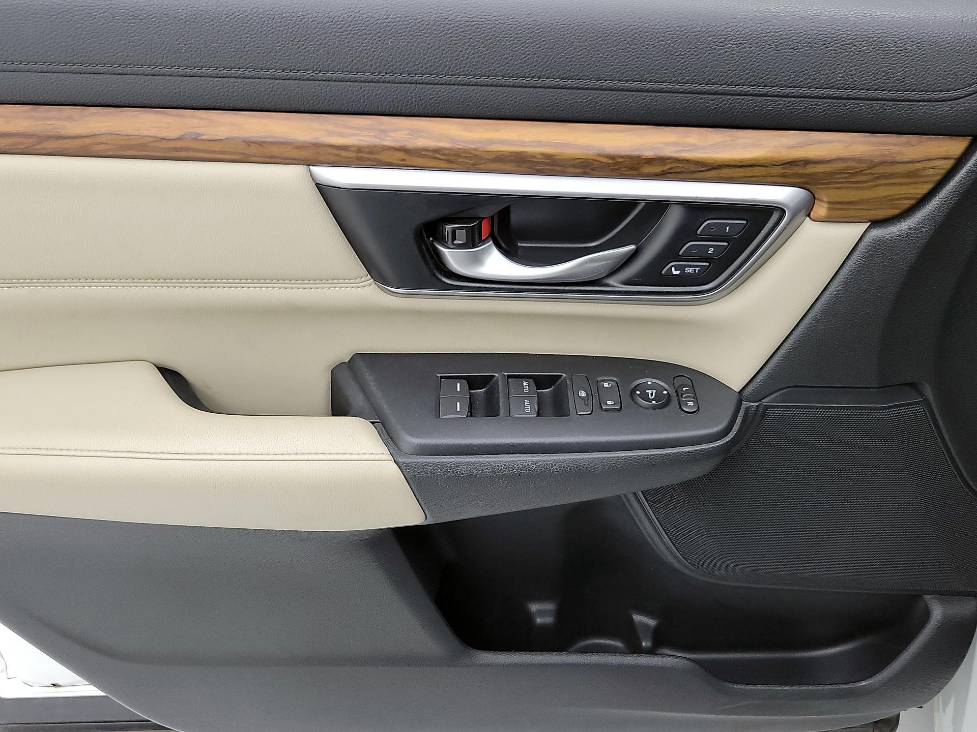 Thumbnail: 2018 Honda CR-V - 12