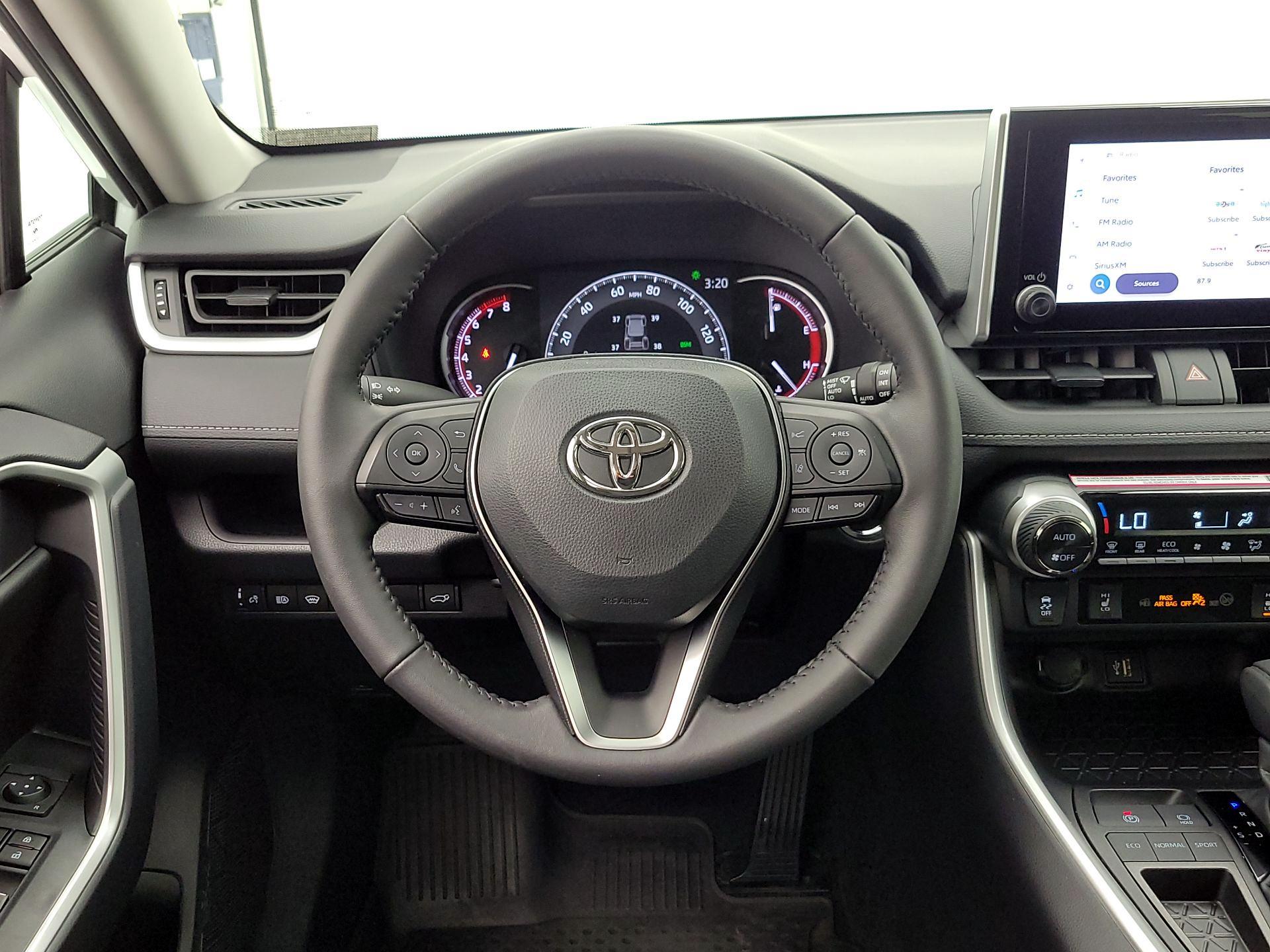 Thumbnail: 2024 Toyota RAV4 - 10