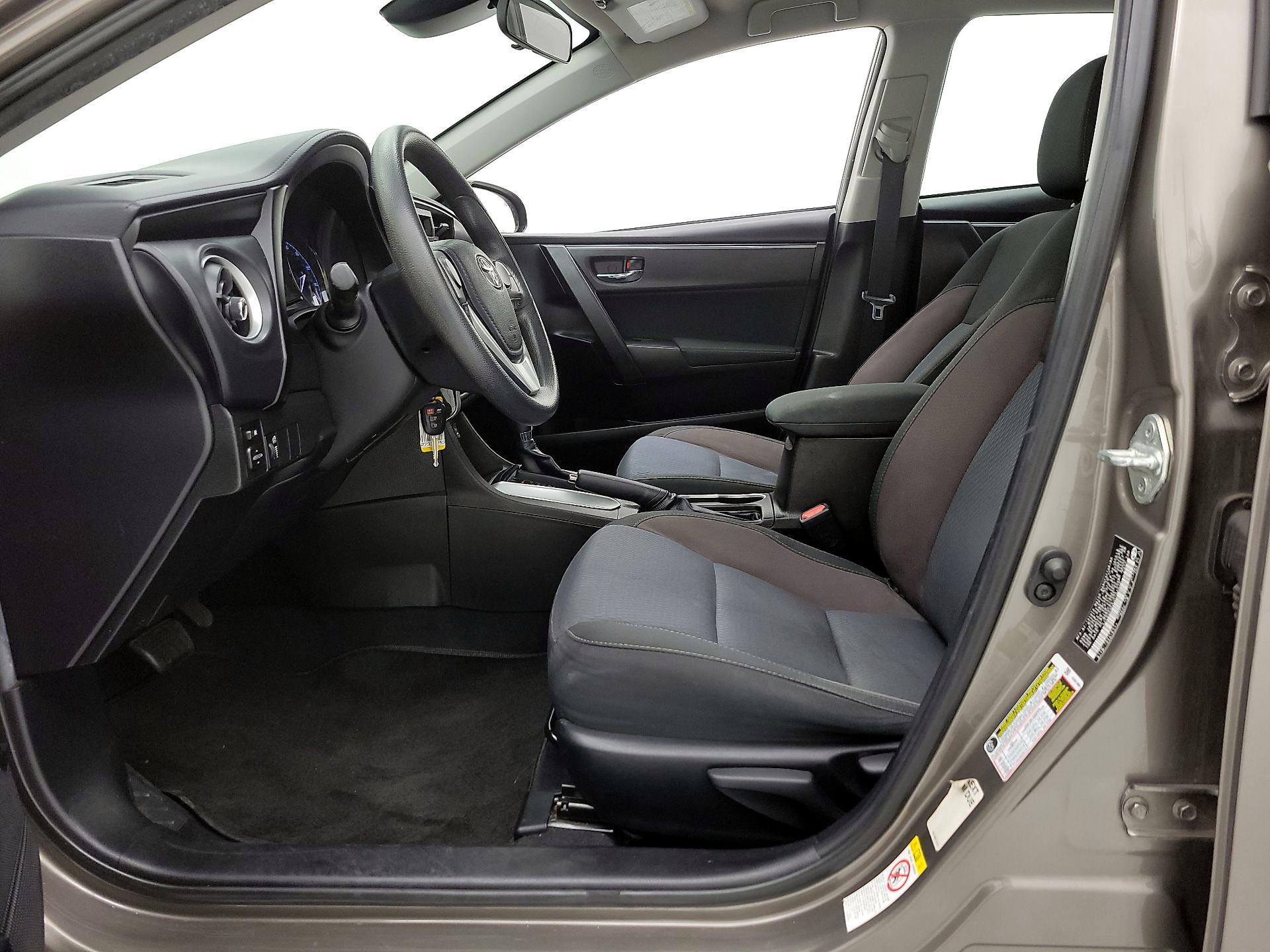 Thumbnail: 2018 Toyota Corolla - 11