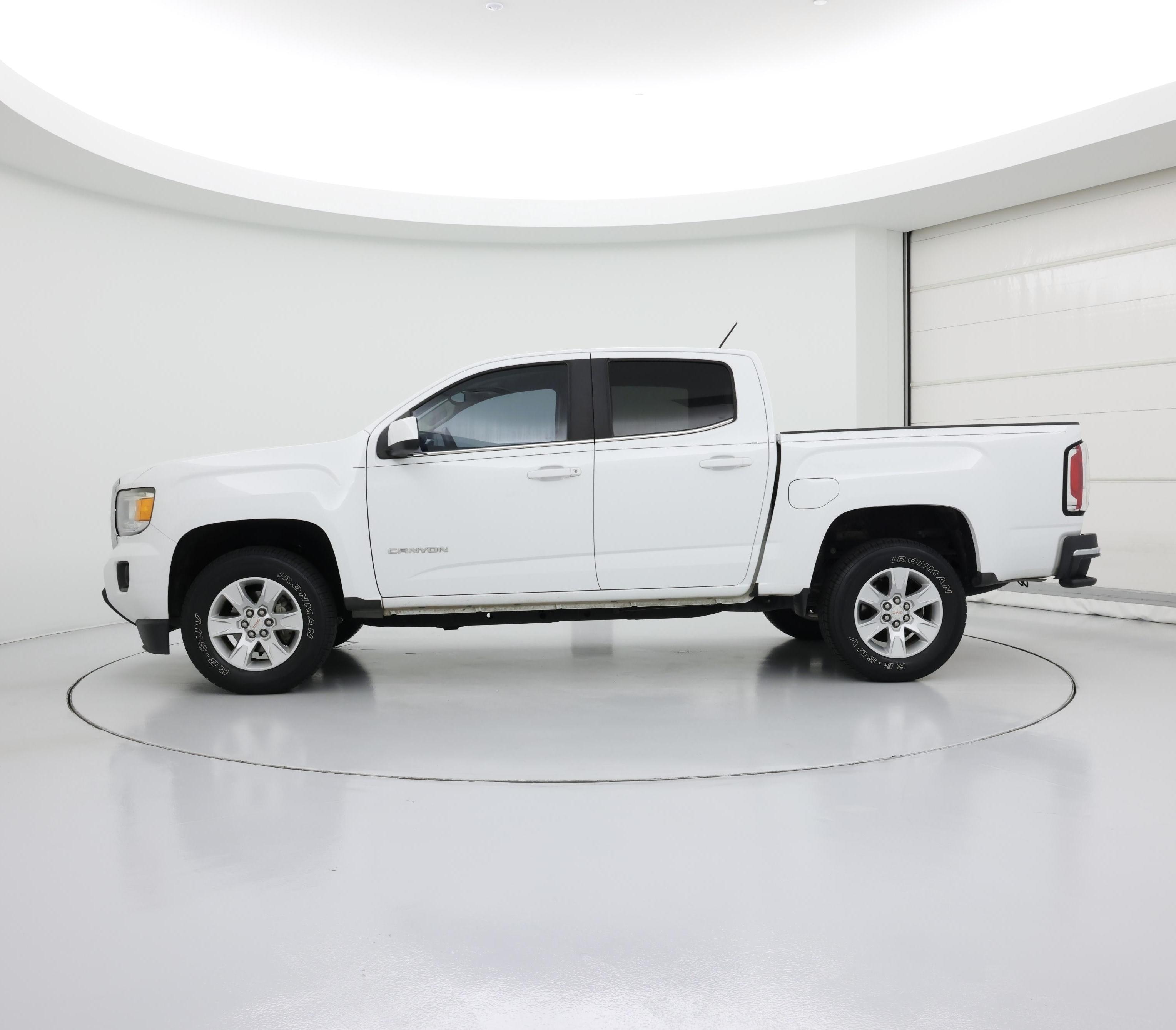 Thumbnail: 2017 GMC Canyon - 3