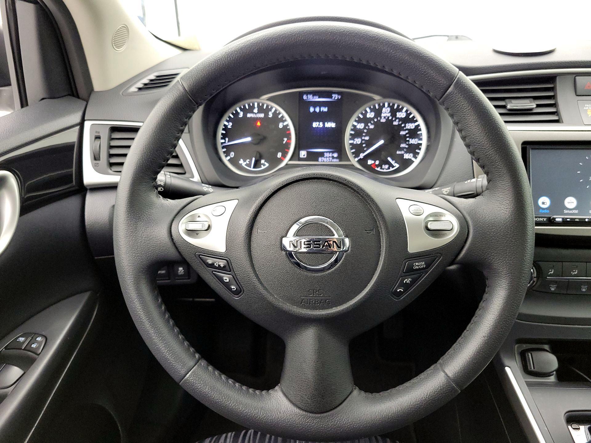 Thumbnail: 2016 Nissan Sentra - 10