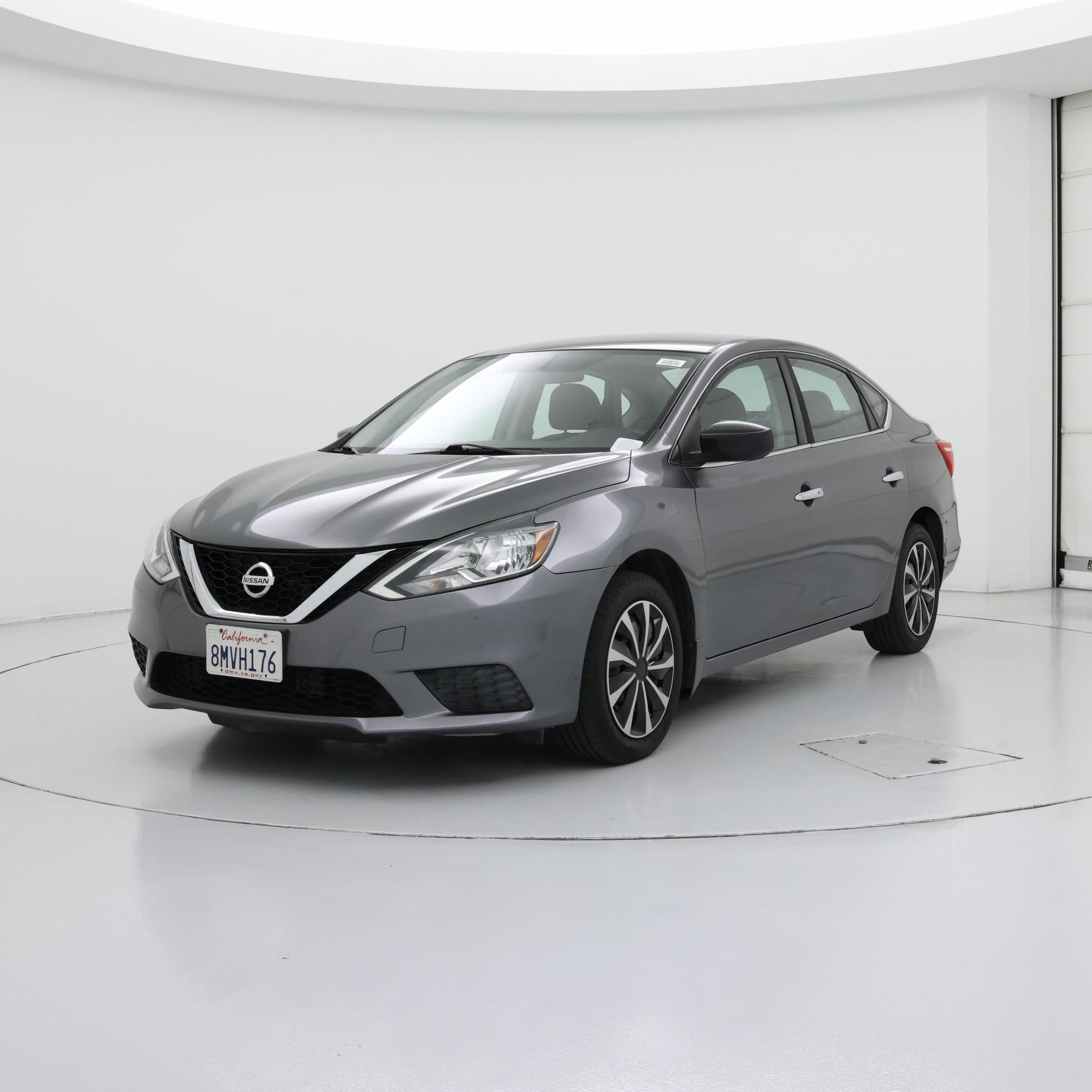 Thumbnail: 2016 Nissan Sentra - 4