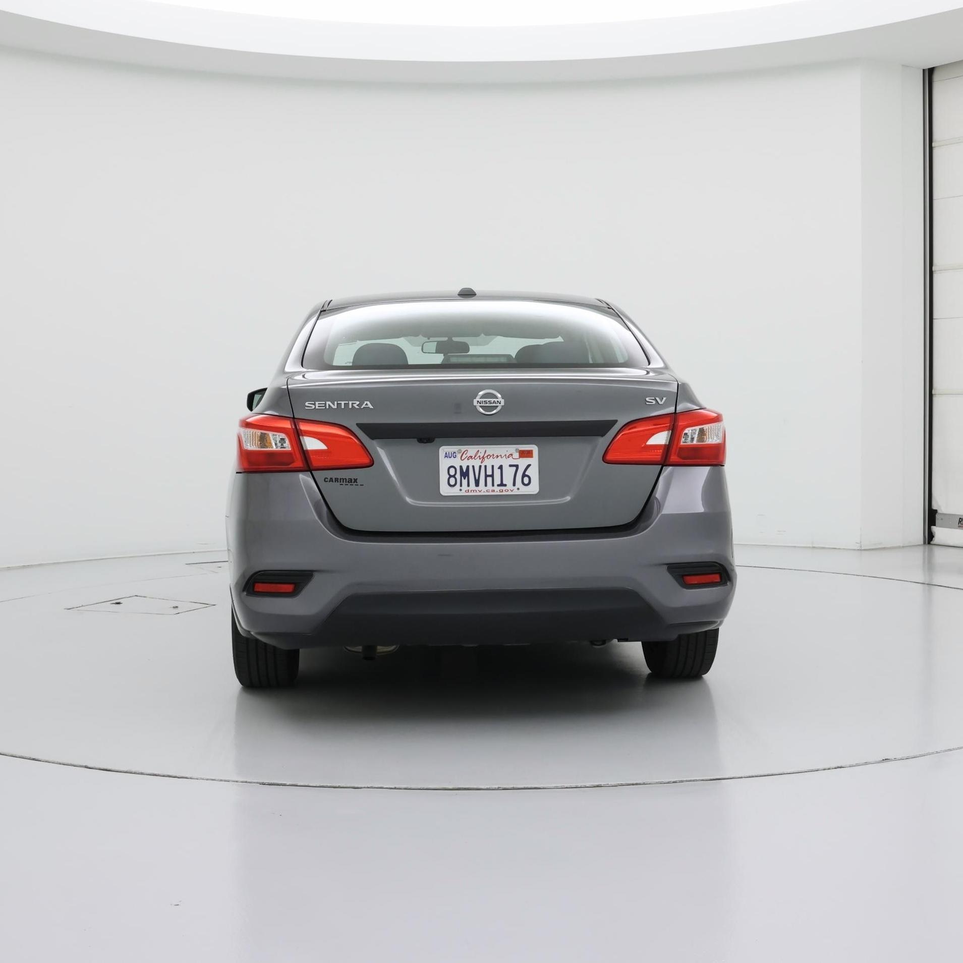 Thumbnail: 2016 Nissan Sentra - 6