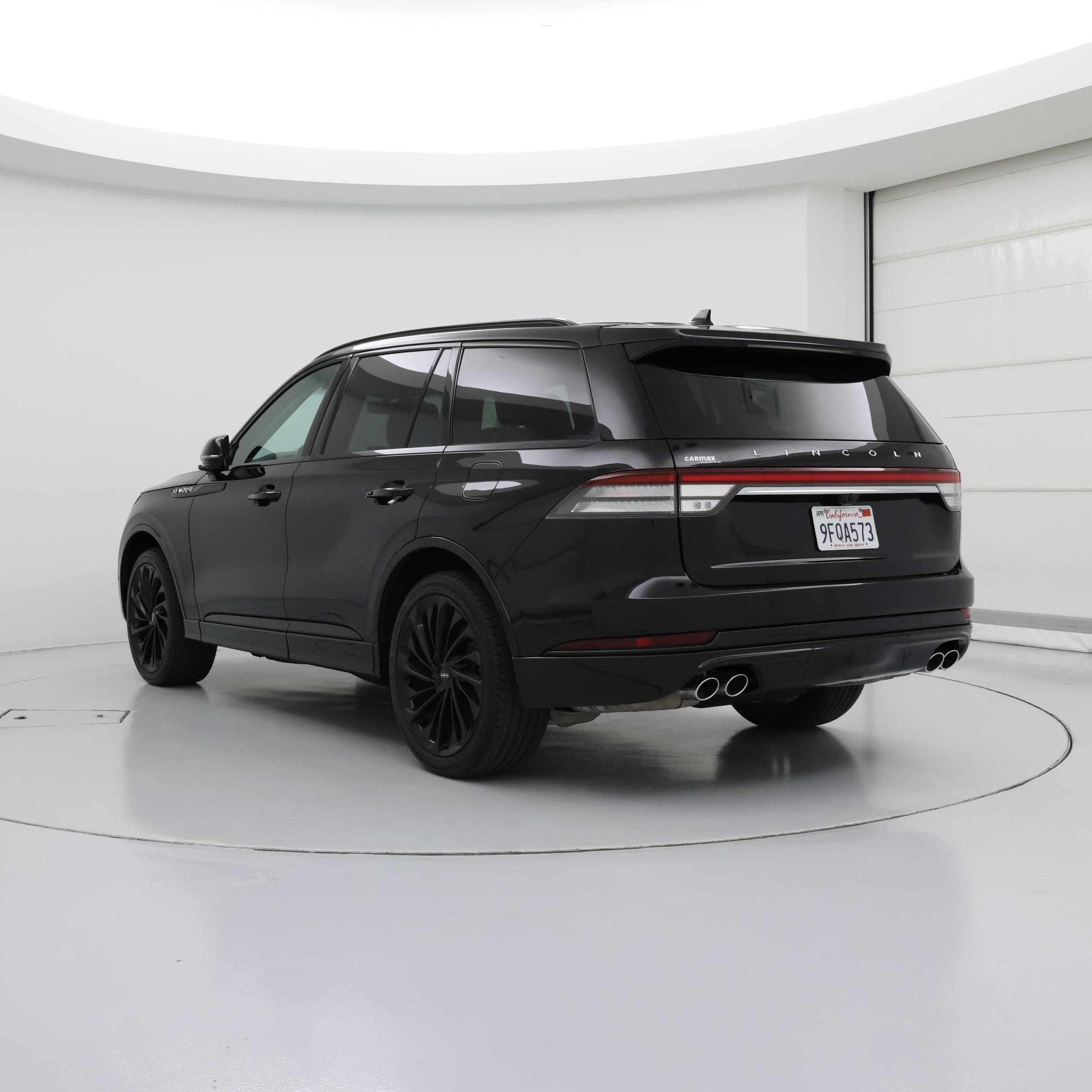 Thumbnail: 2023 Lincoln Aviator - 2
