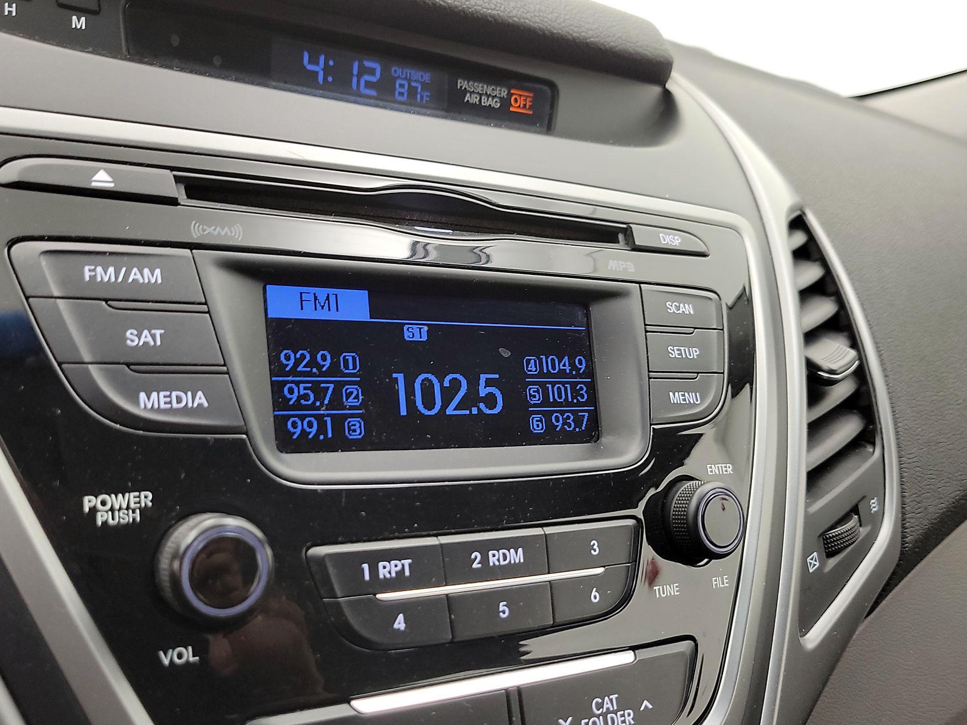 Thumbnail: 2016 Hyundai Elantra - 14