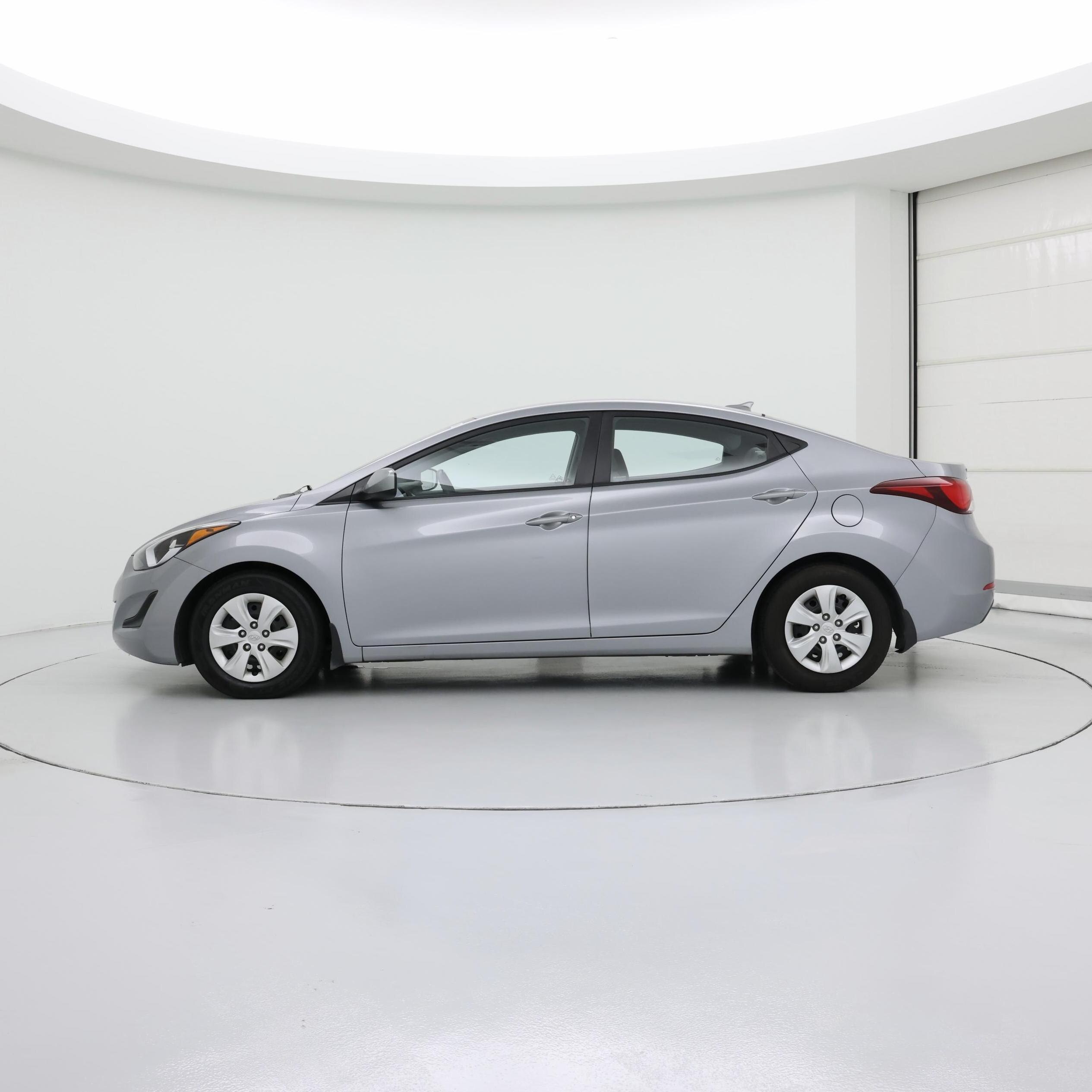 Thumbnail: 2016 Hyundai Elantra - 3