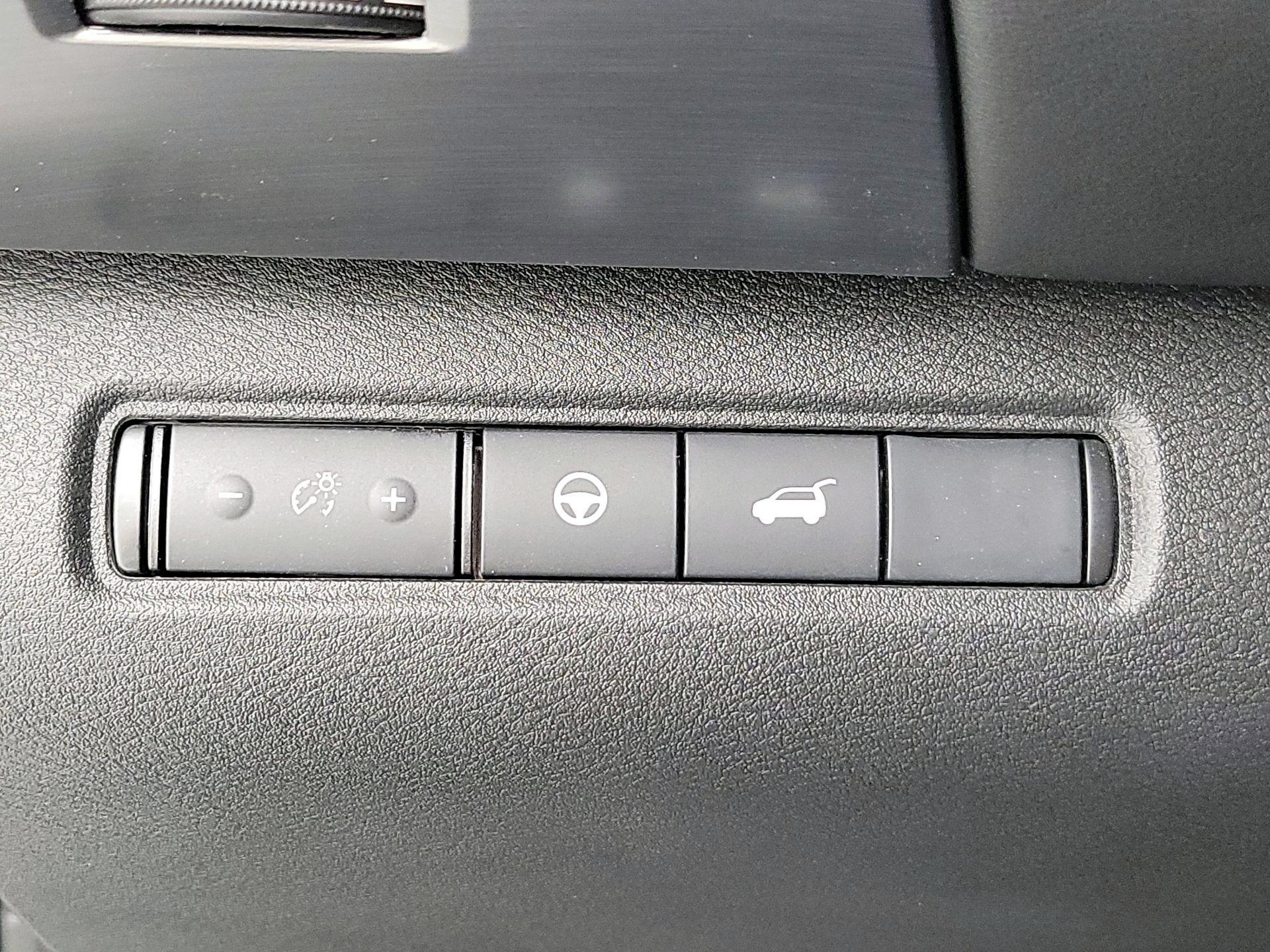 Thumbnail: 2025 Nissan Pathfinder - 13