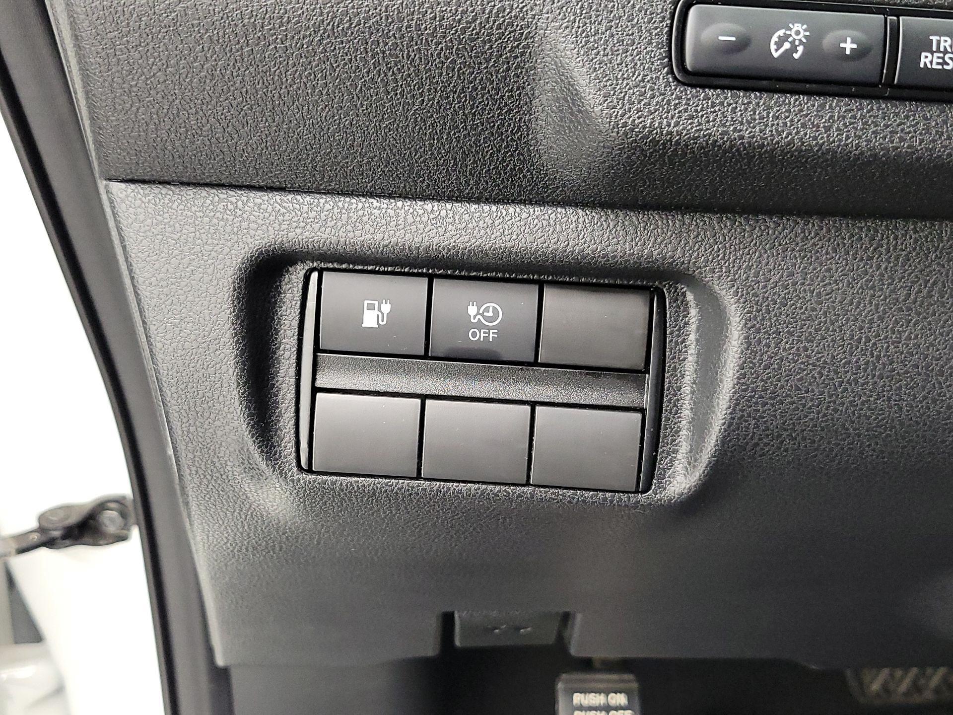 Thumbnail: 2019 Nissan Leaf - 13