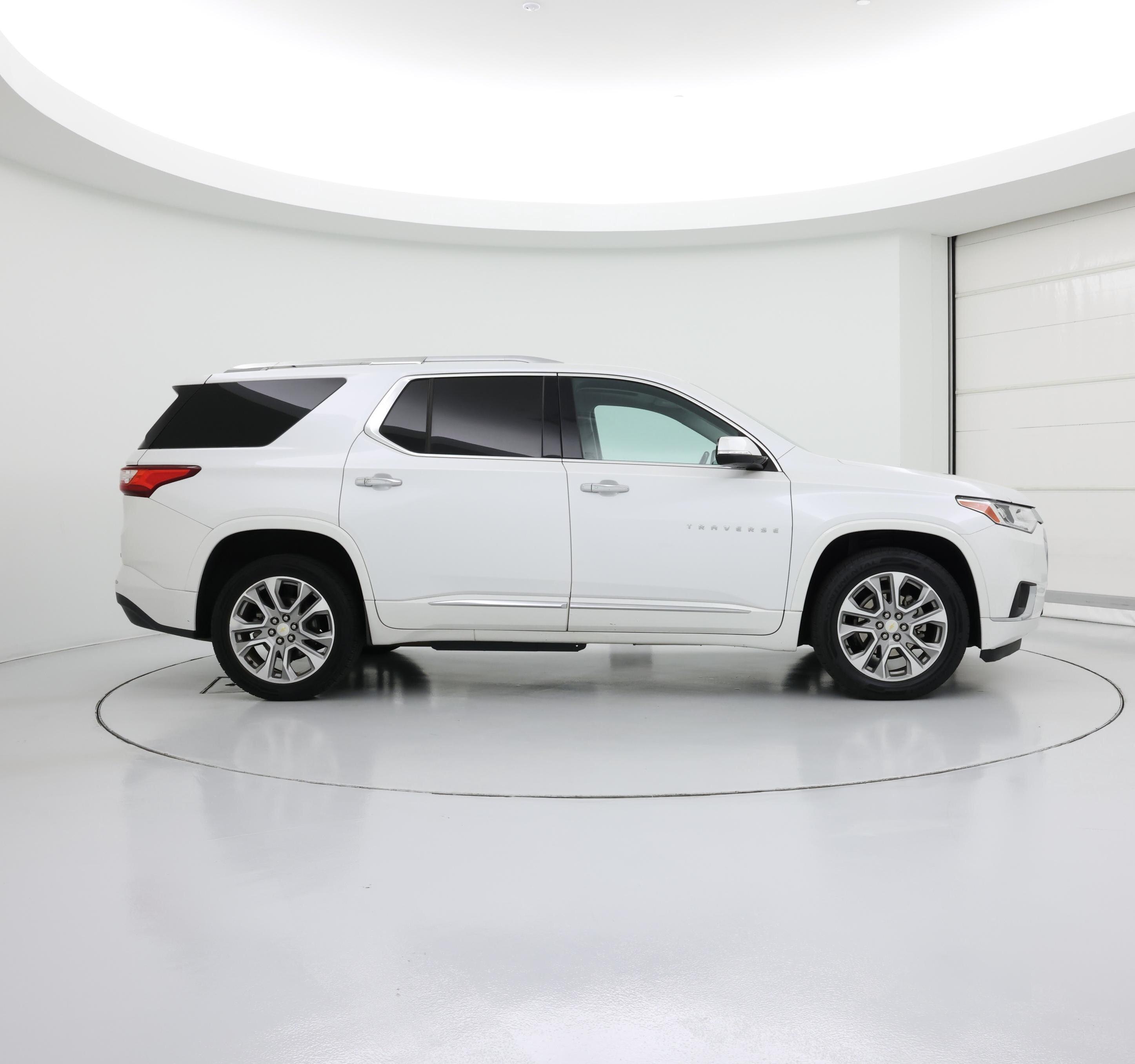 Thumbnail: 2018 Chevrolet Traverse - 7