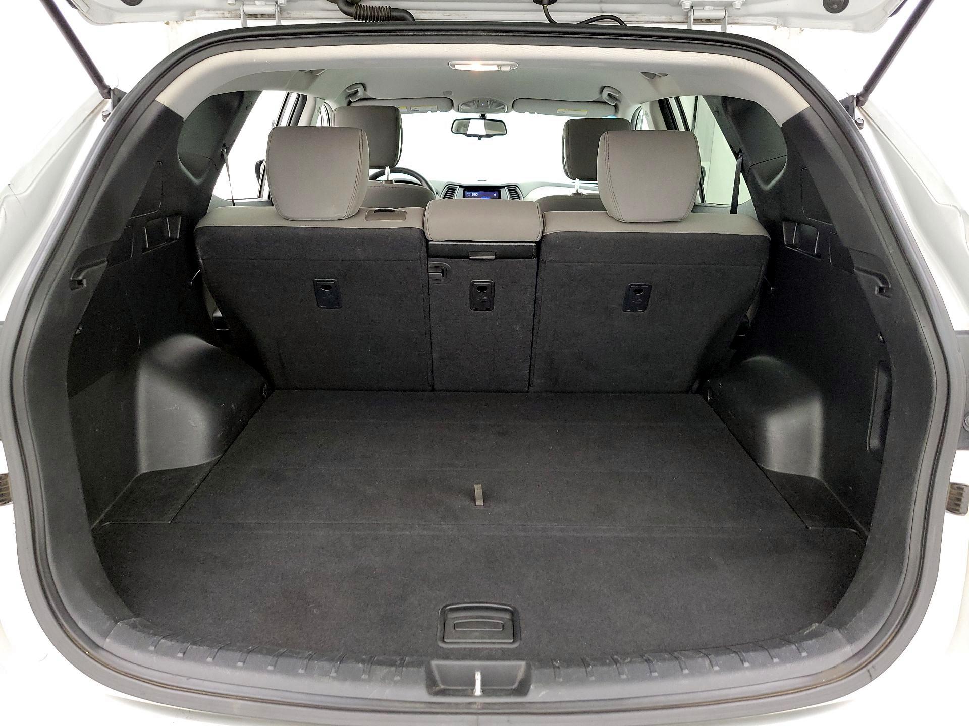 Thumbnail: 2014 Hyundai Santa Fe - 20