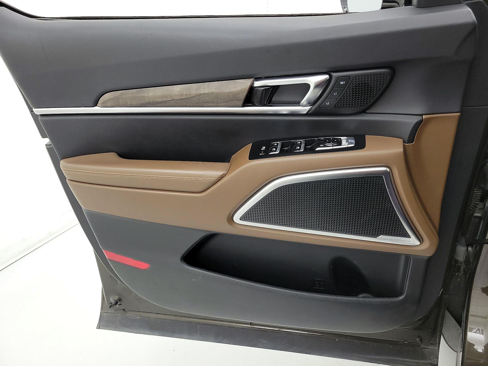 Thumbnail: 2020 Kia Telluride - 12