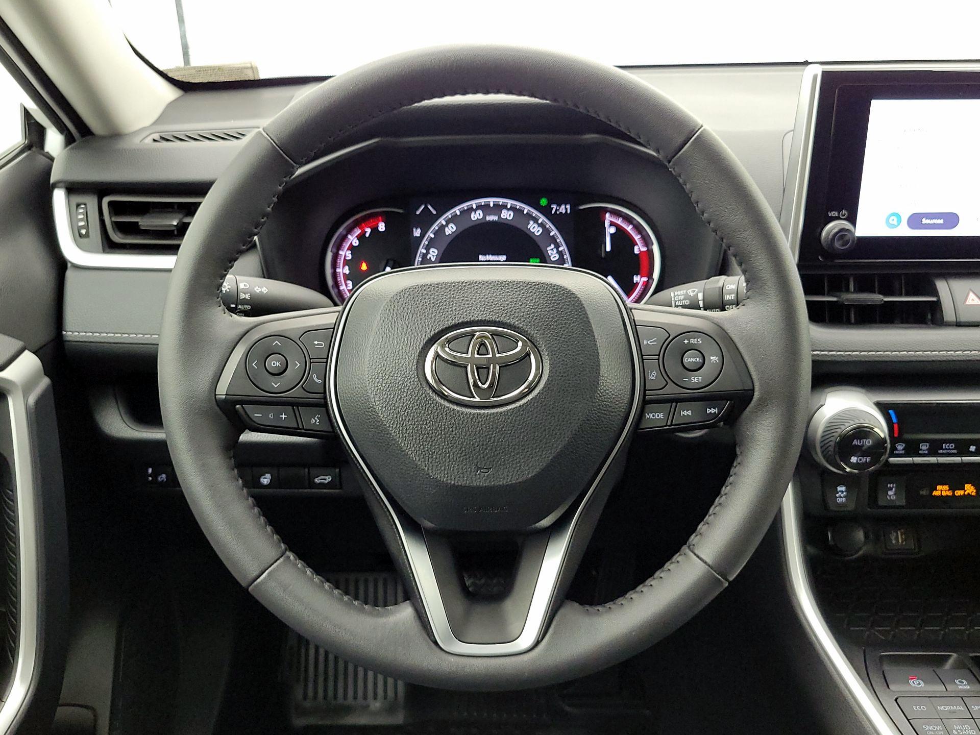 Thumbnail: 2024 Toyota RAV4 - 10