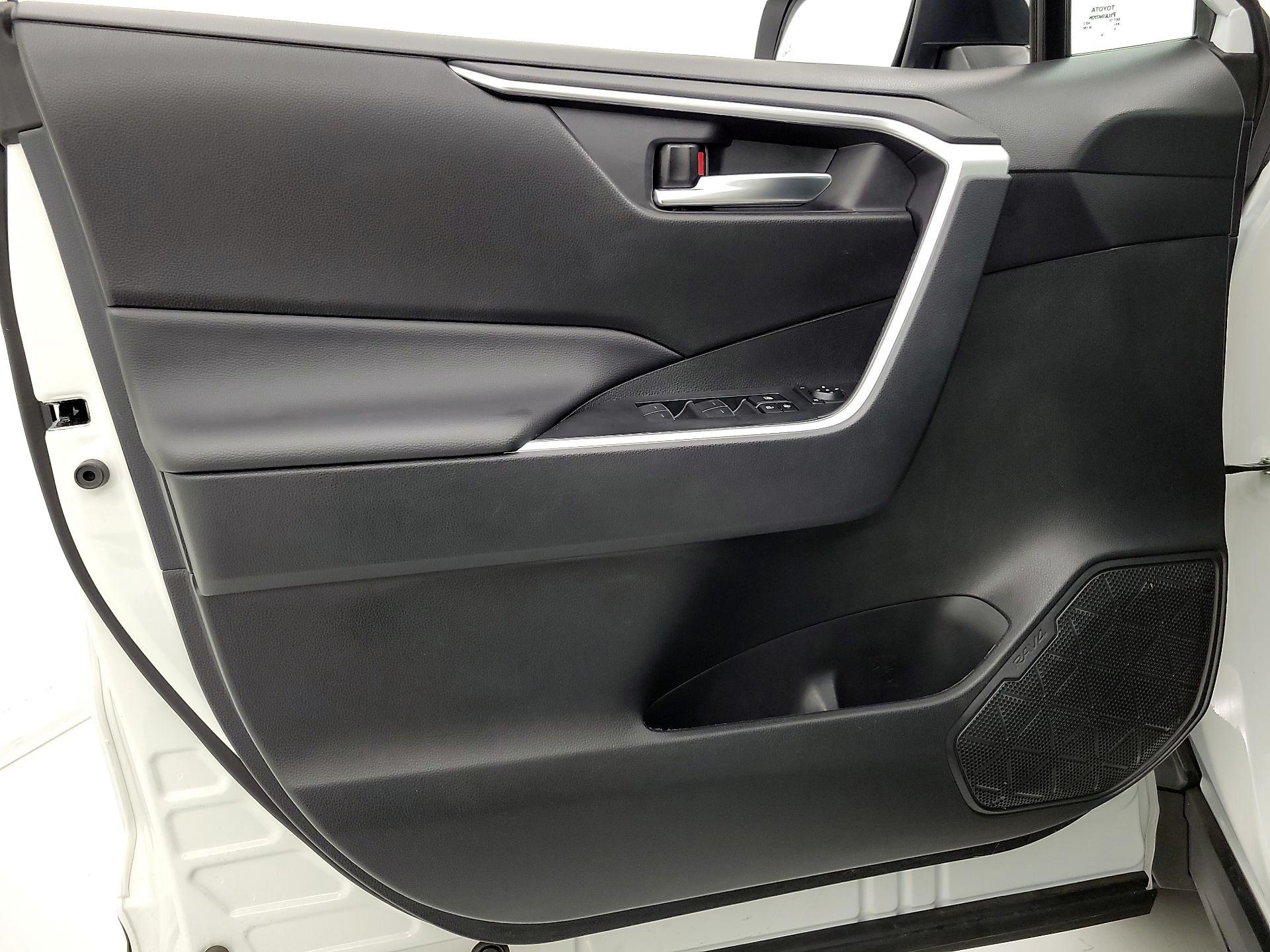 Thumbnail: 2024 Toyota RAV4 - 12