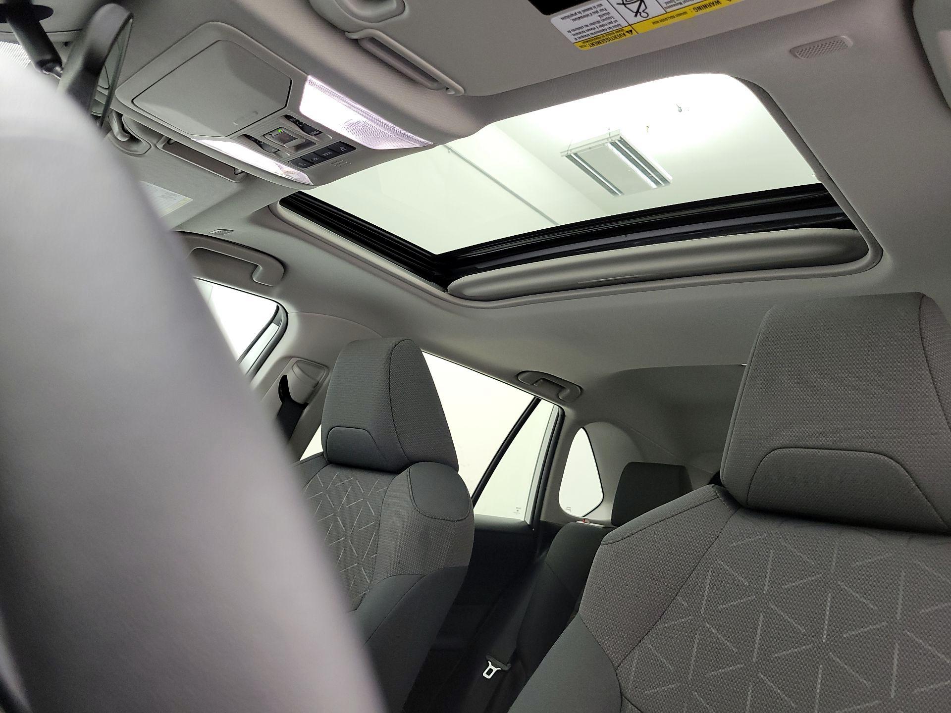 Thumbnail: 2024 Toyota RAV4 - 19