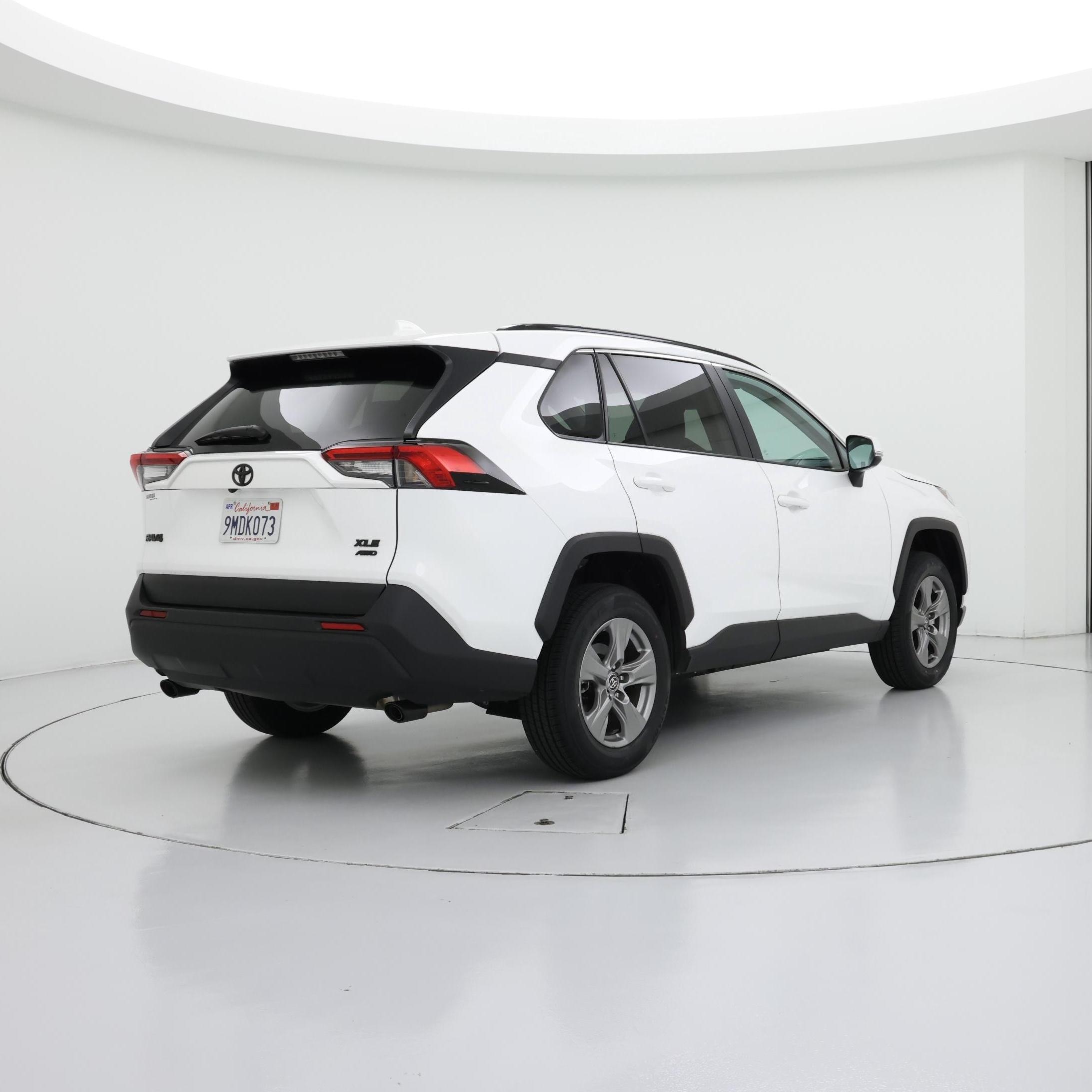 Thumbnail: 2024 Toyota RAV4 - 8