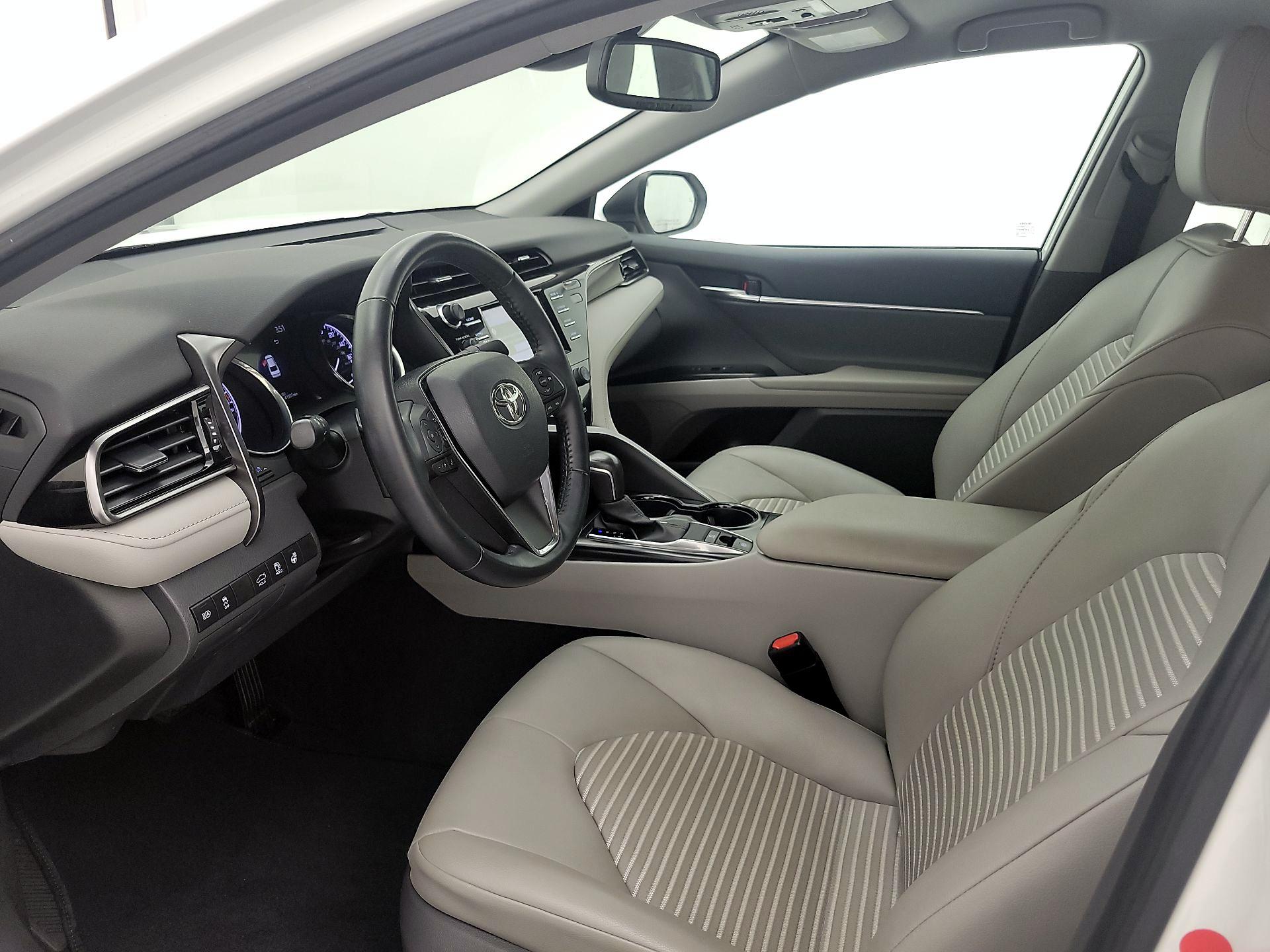 Thumbnail: 2020 Toyota Camry - 11