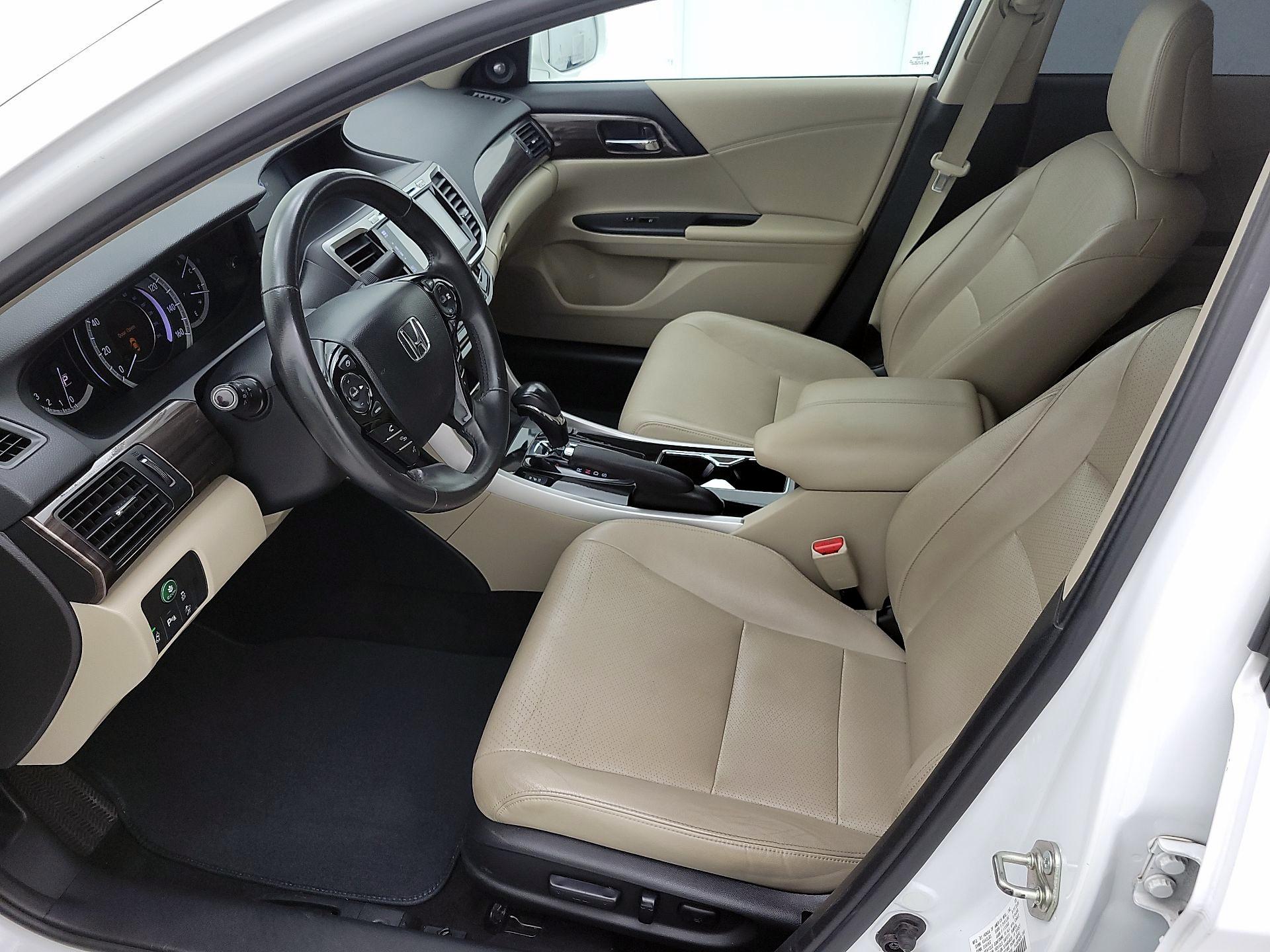 Thumbnail: 2016 Honda Accord - 11