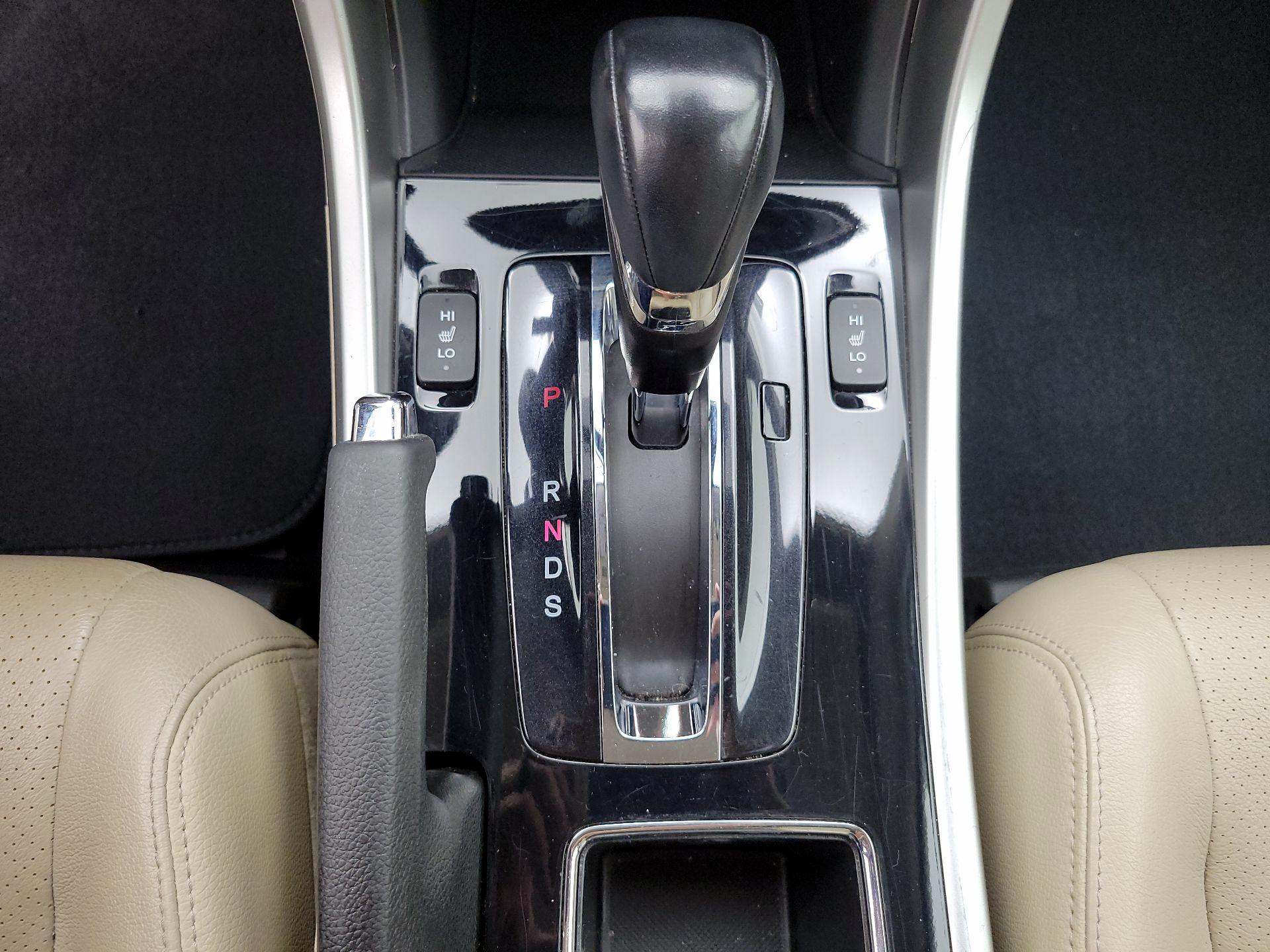 Thumbnail: 2016 Honda Accord - 18