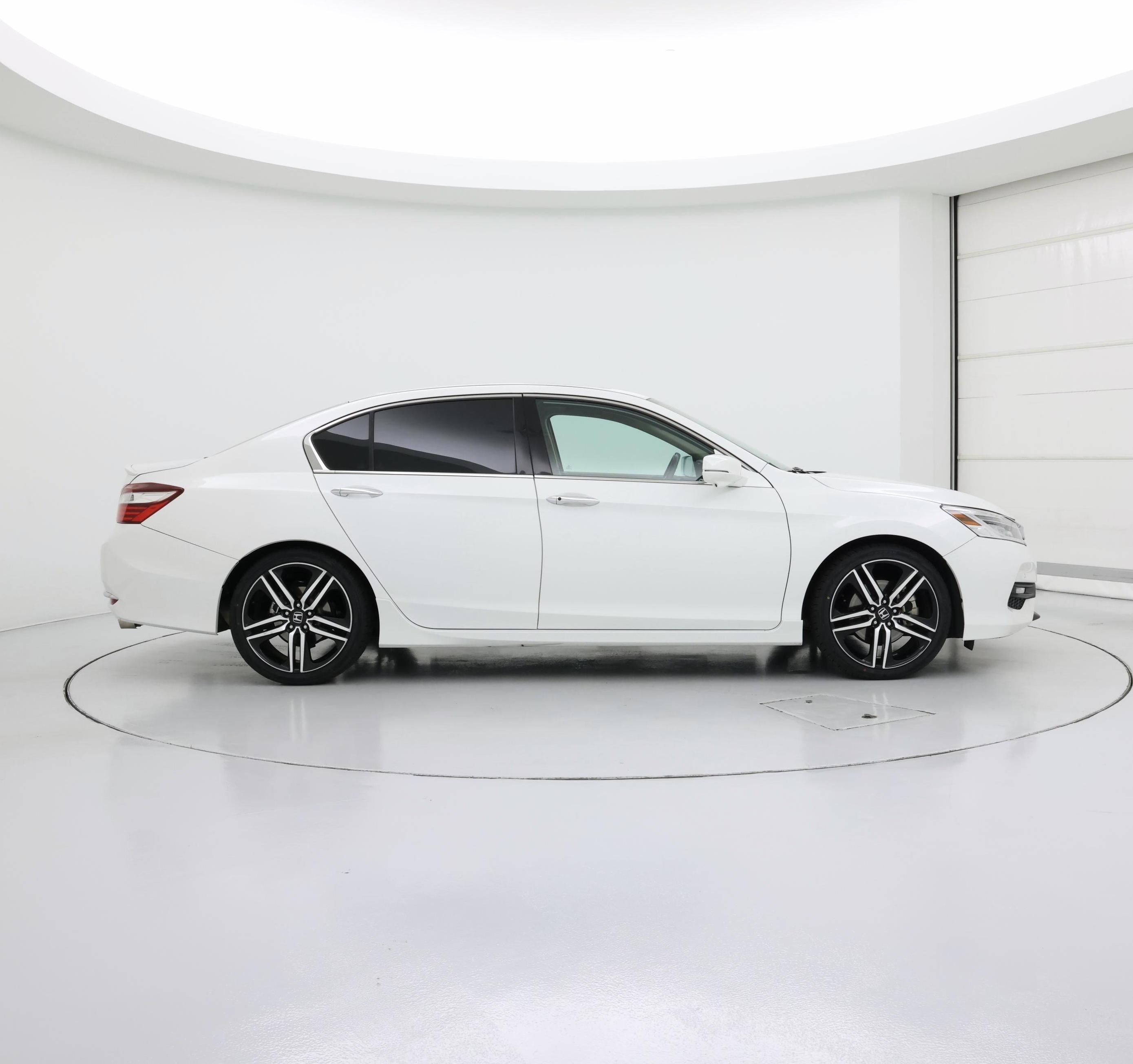 Thumbnail: 2016 Honda Accord - 7