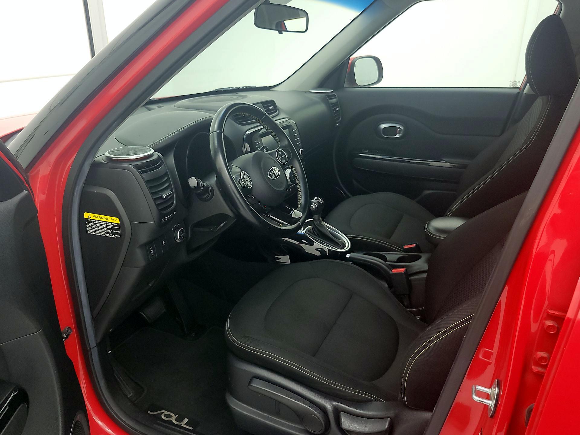 Thumbnail: 2015 Kia Soul - 11