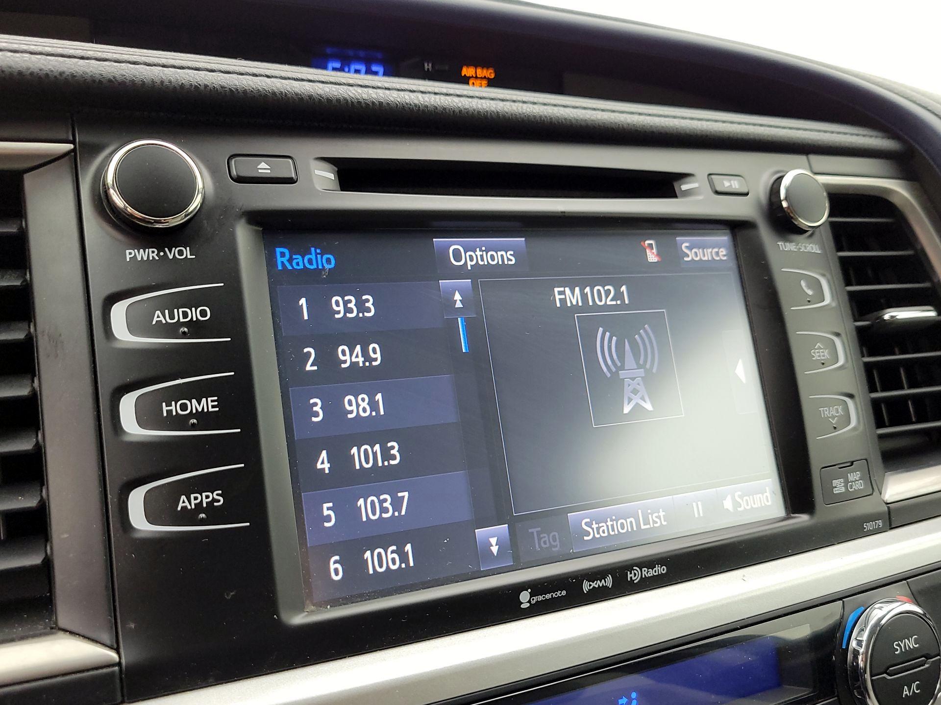 Thumbnail: 2018 Toyota Highlander - 15