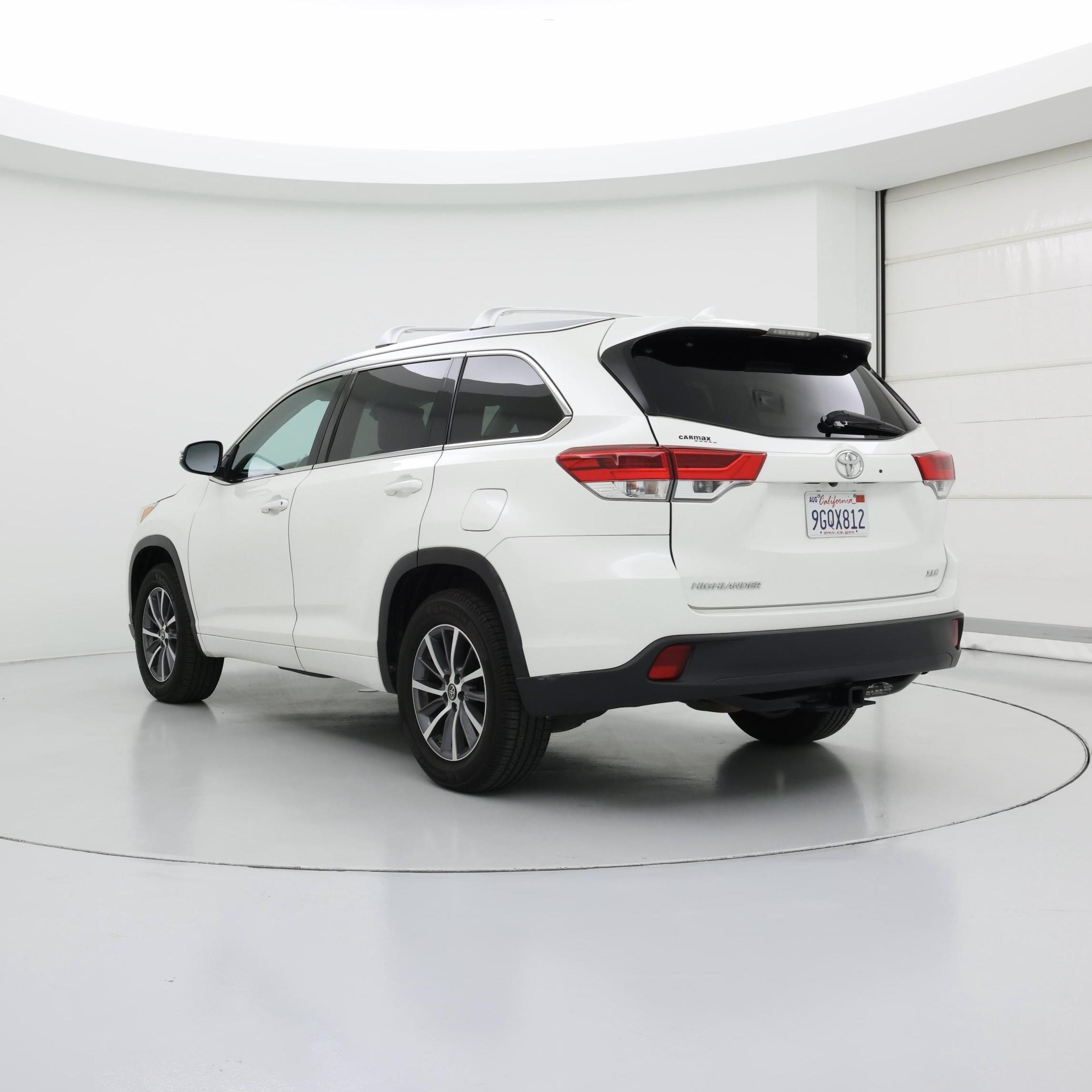 Thumbnail: 2018 Toyota Highlander - 2