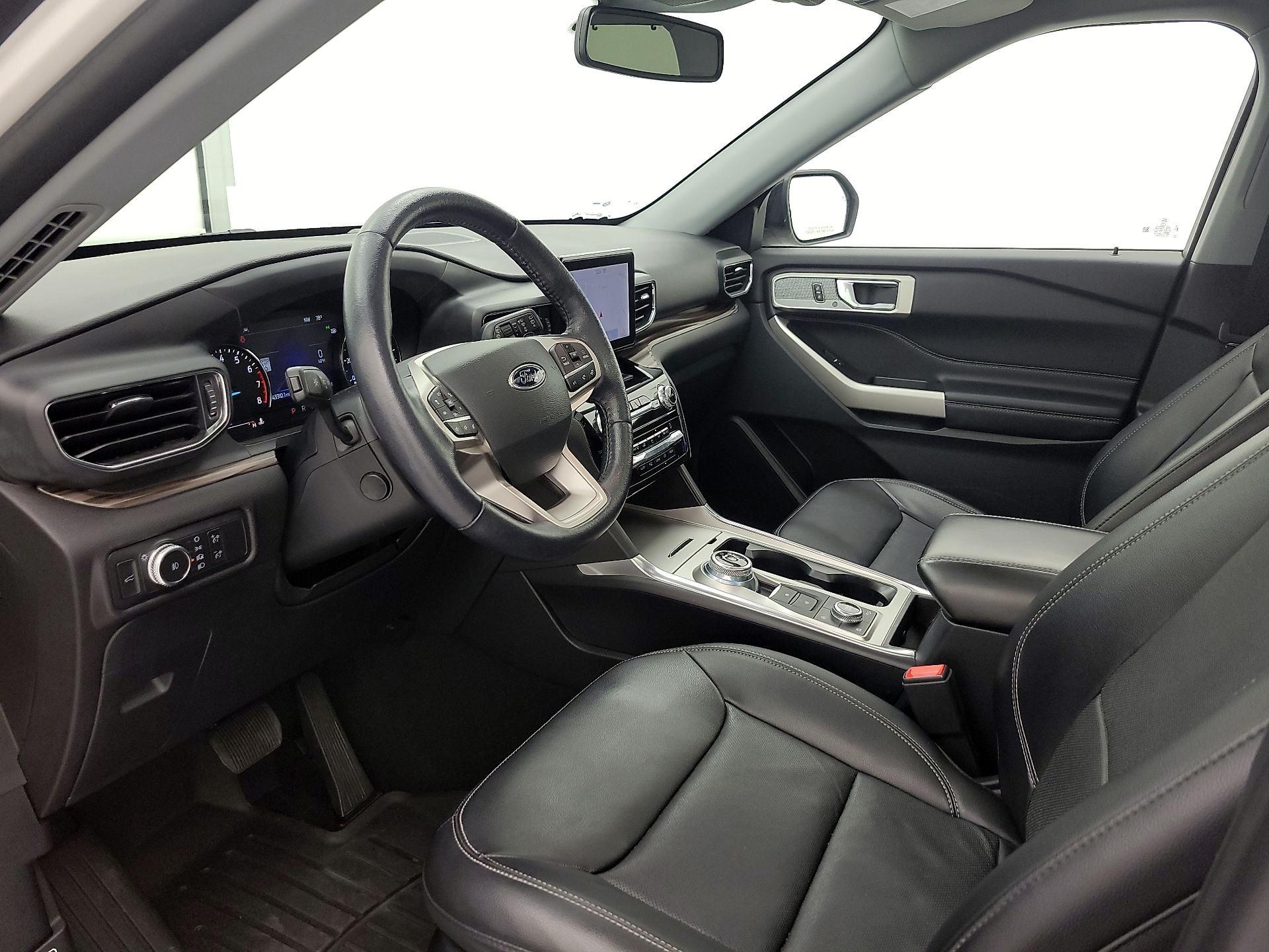 Thumbnail: 2021 Ford Explorer - 11