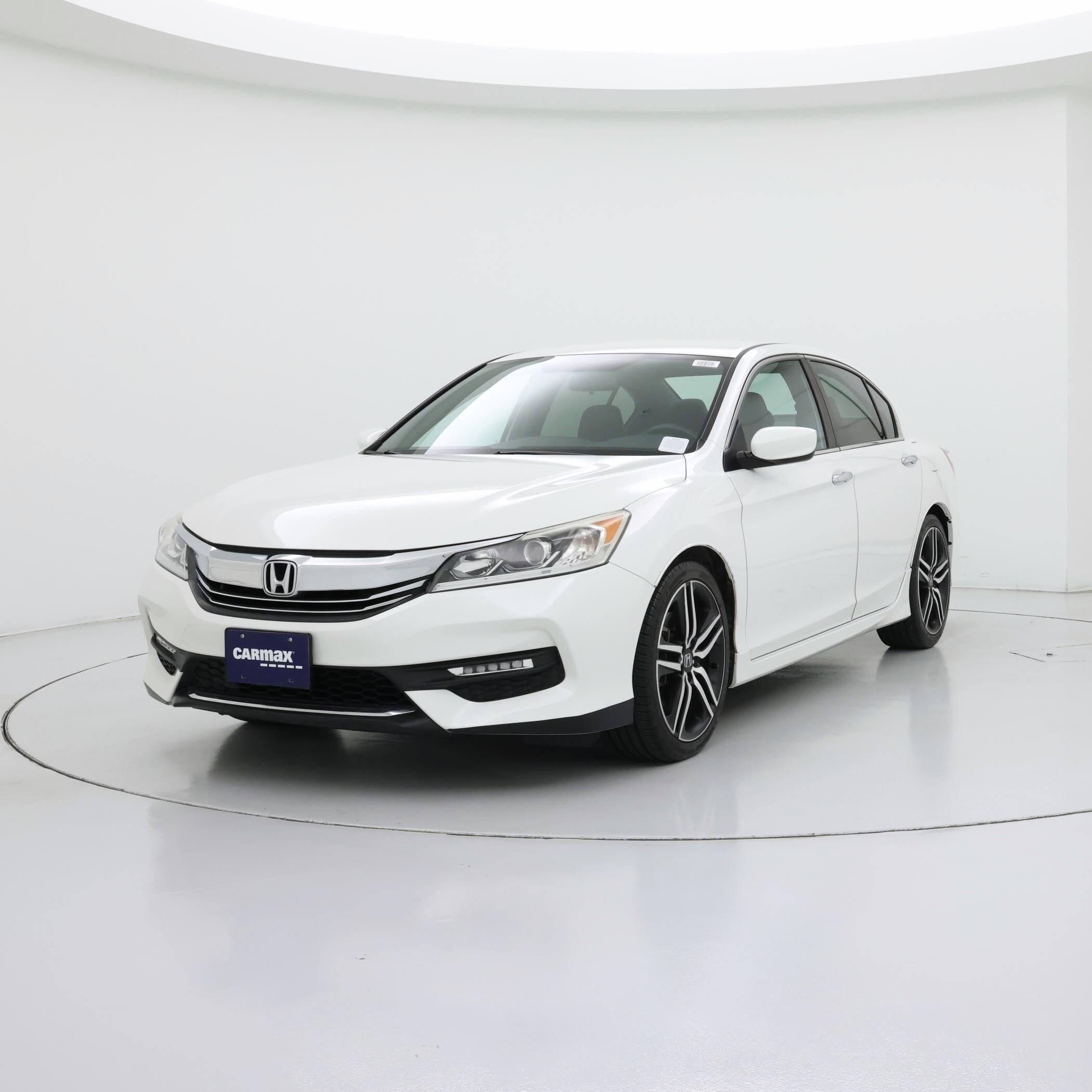 Thumbnail: 2017 Honda Accord - 4