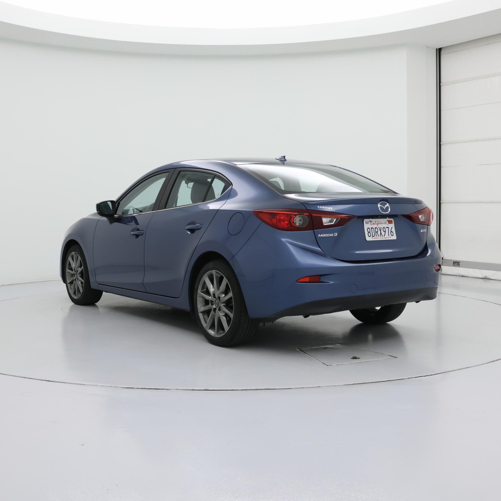 Thumbnail: 2018 Mazda Mazda3 - 2