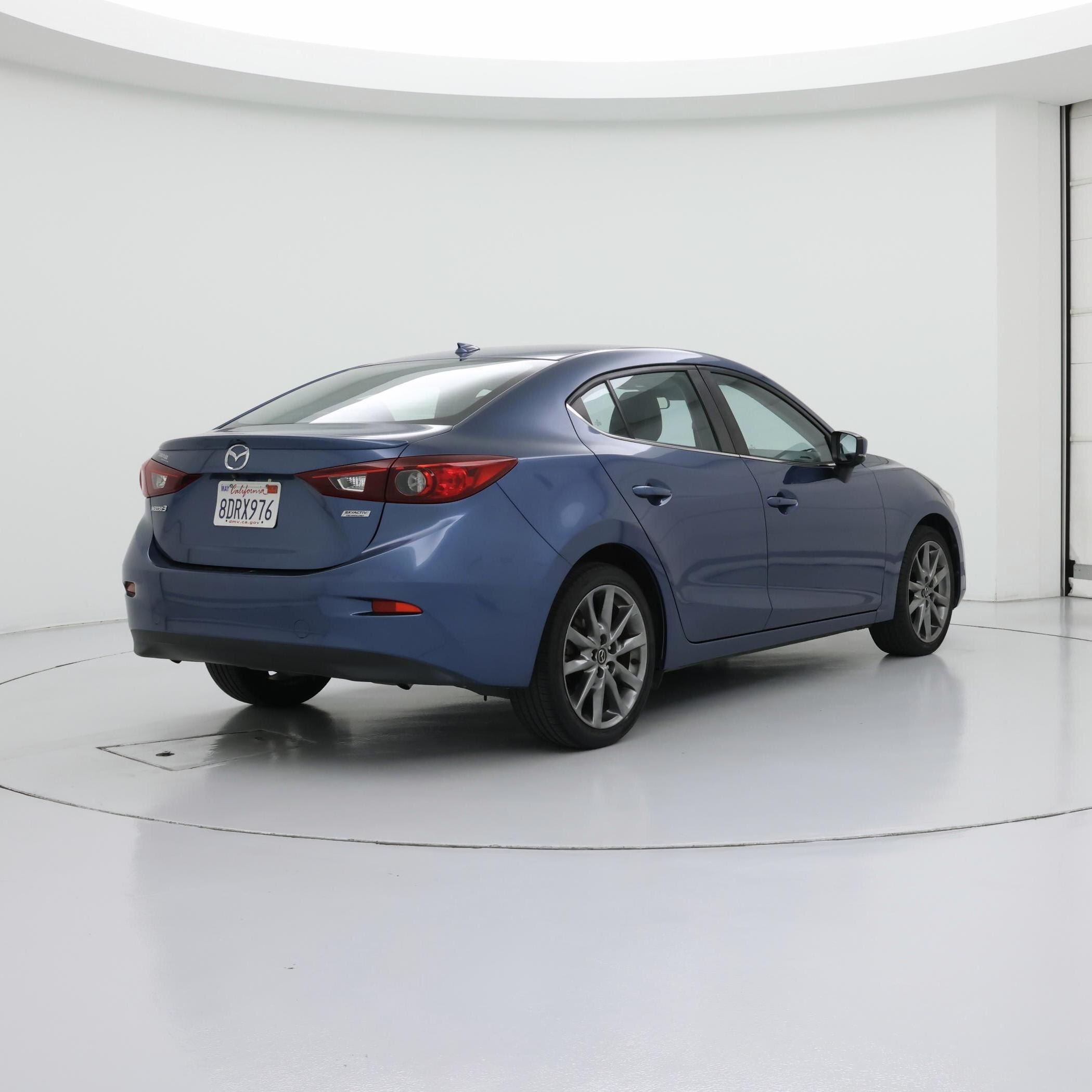 Thumbnail: 2018 Mazda Mazda3 - 8