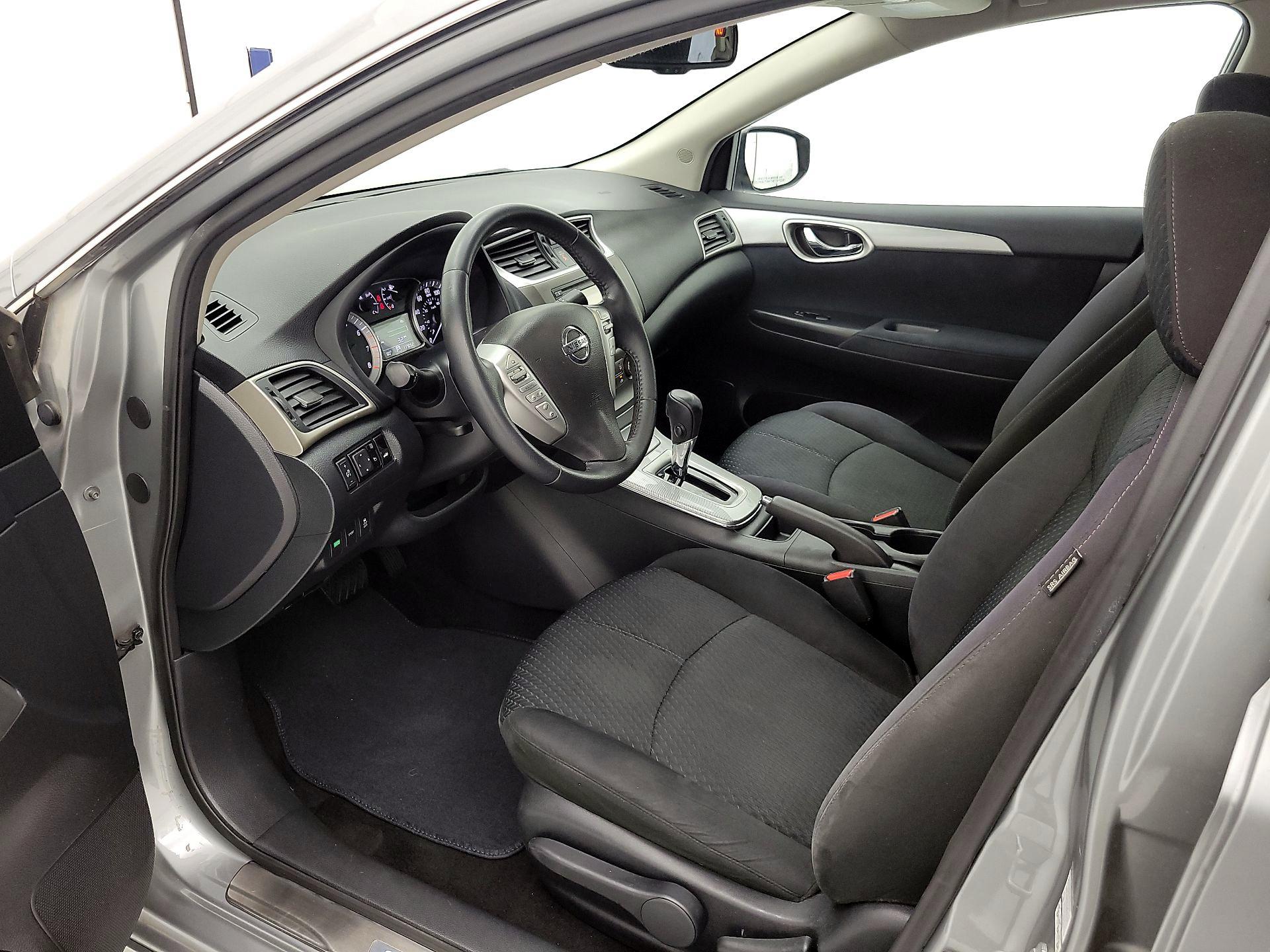 Thumbnail: 2014 Nissan Sentra - 11