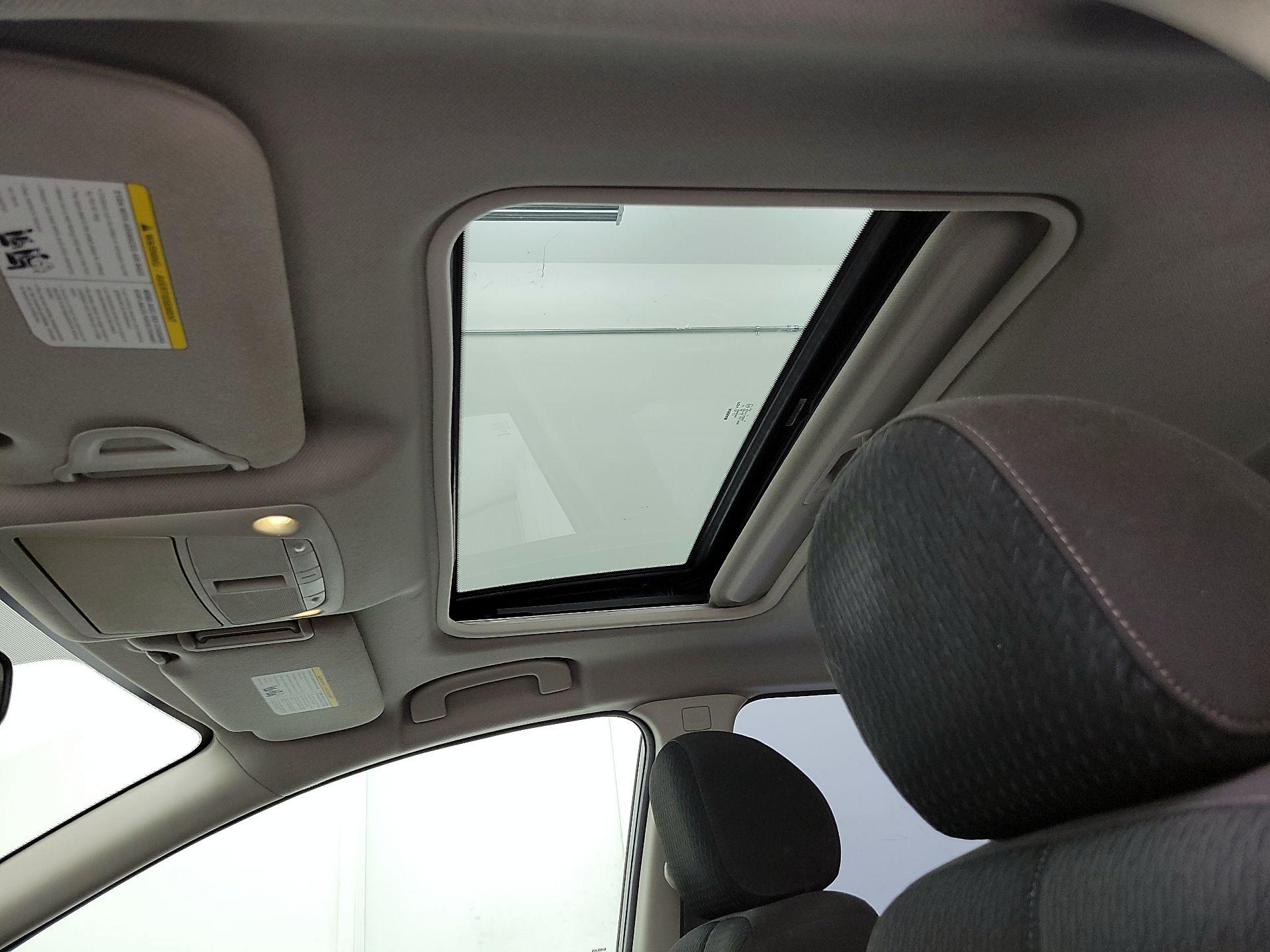 Thumbnail: 2014 Nissan Sentra - 20