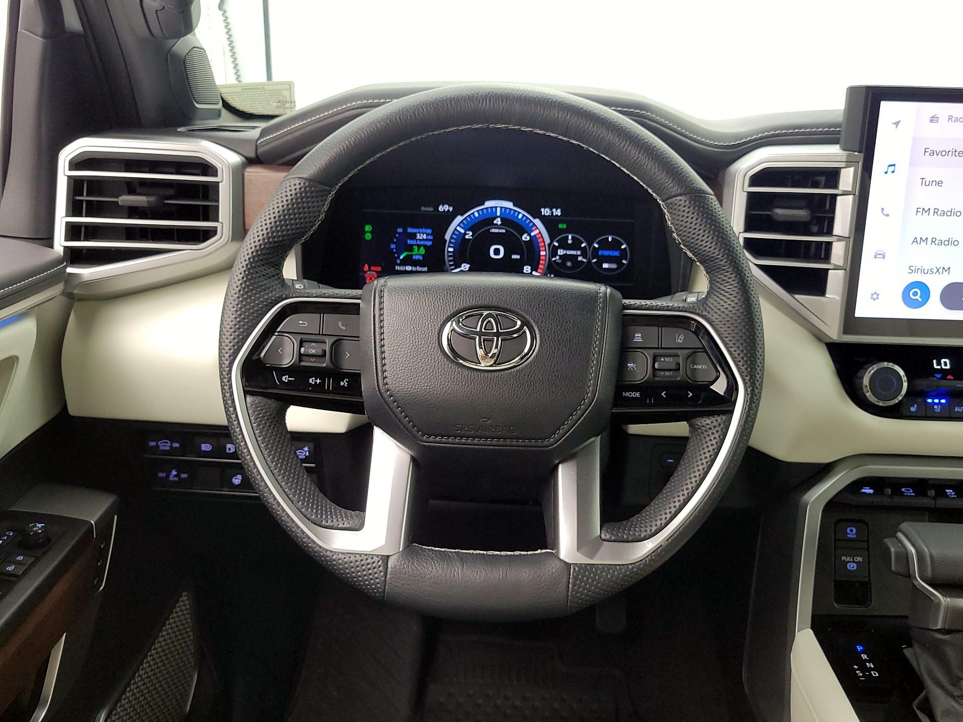 Thumbnail: 2024 Toyota Sequoia - 10