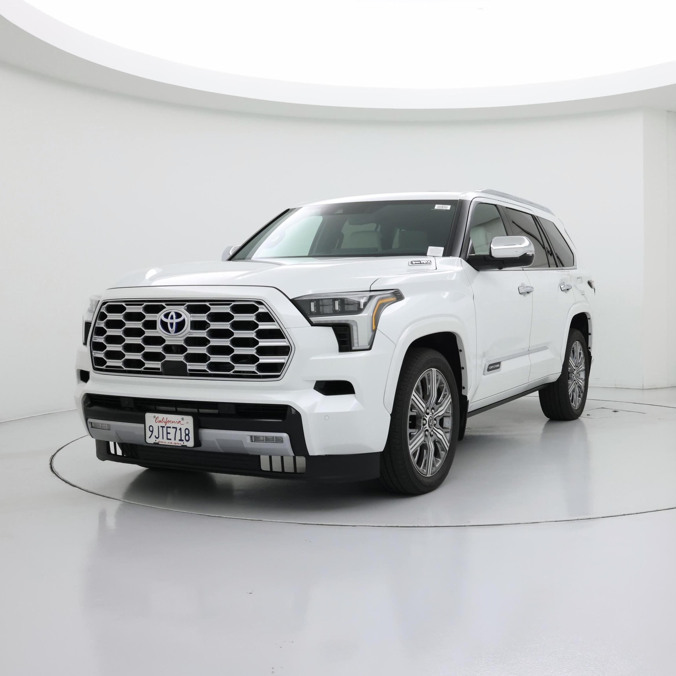 Thumbnail: 2024 Toyota Sequoia - 4